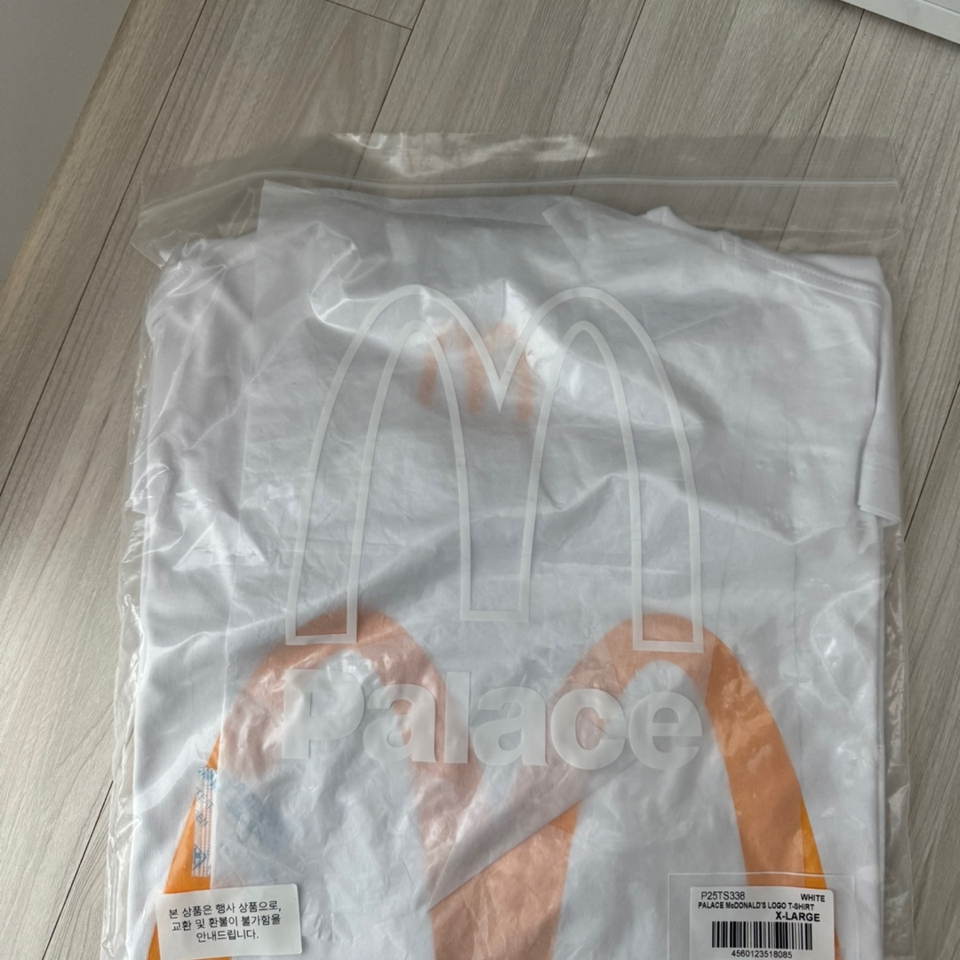 Palace x McDonald's Logo T-Shirt White - 23FW 착용 스타일