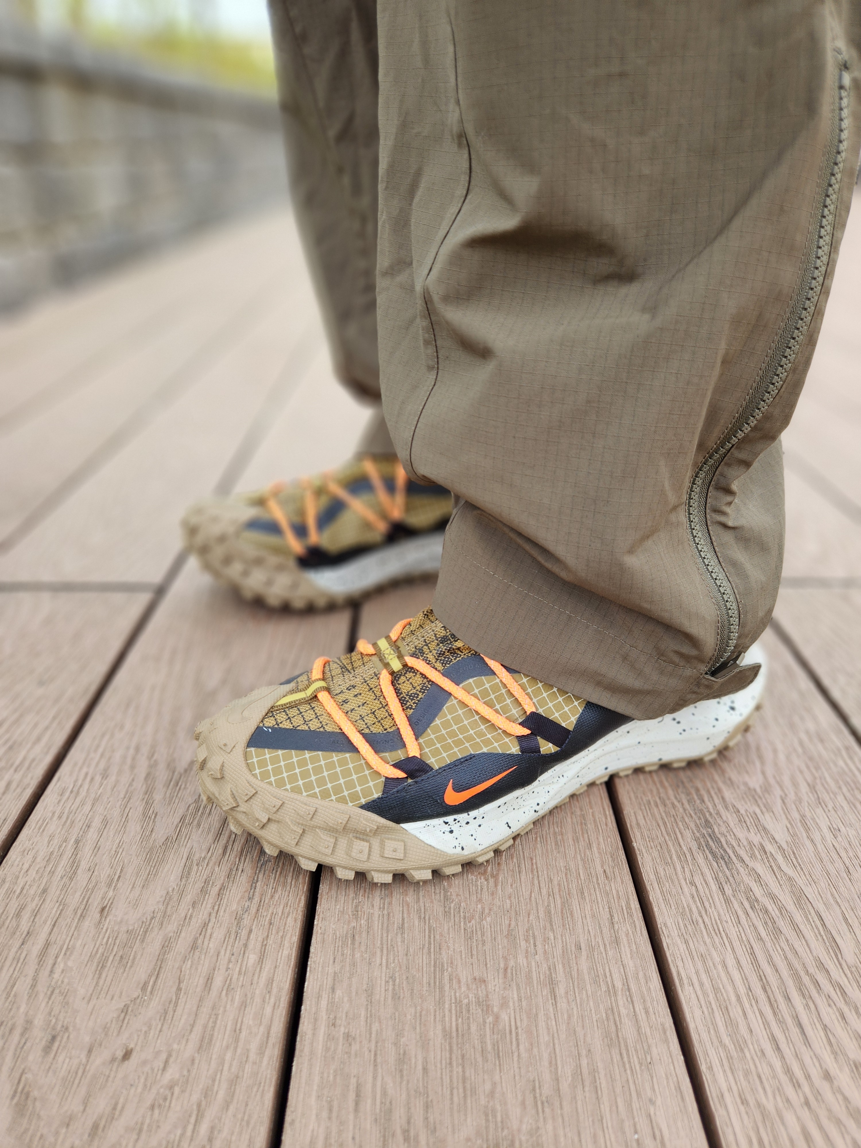 Nike ACG Mountain Fly Low Gore-Tex SE Hazel Rush 착용 스타일 - 3