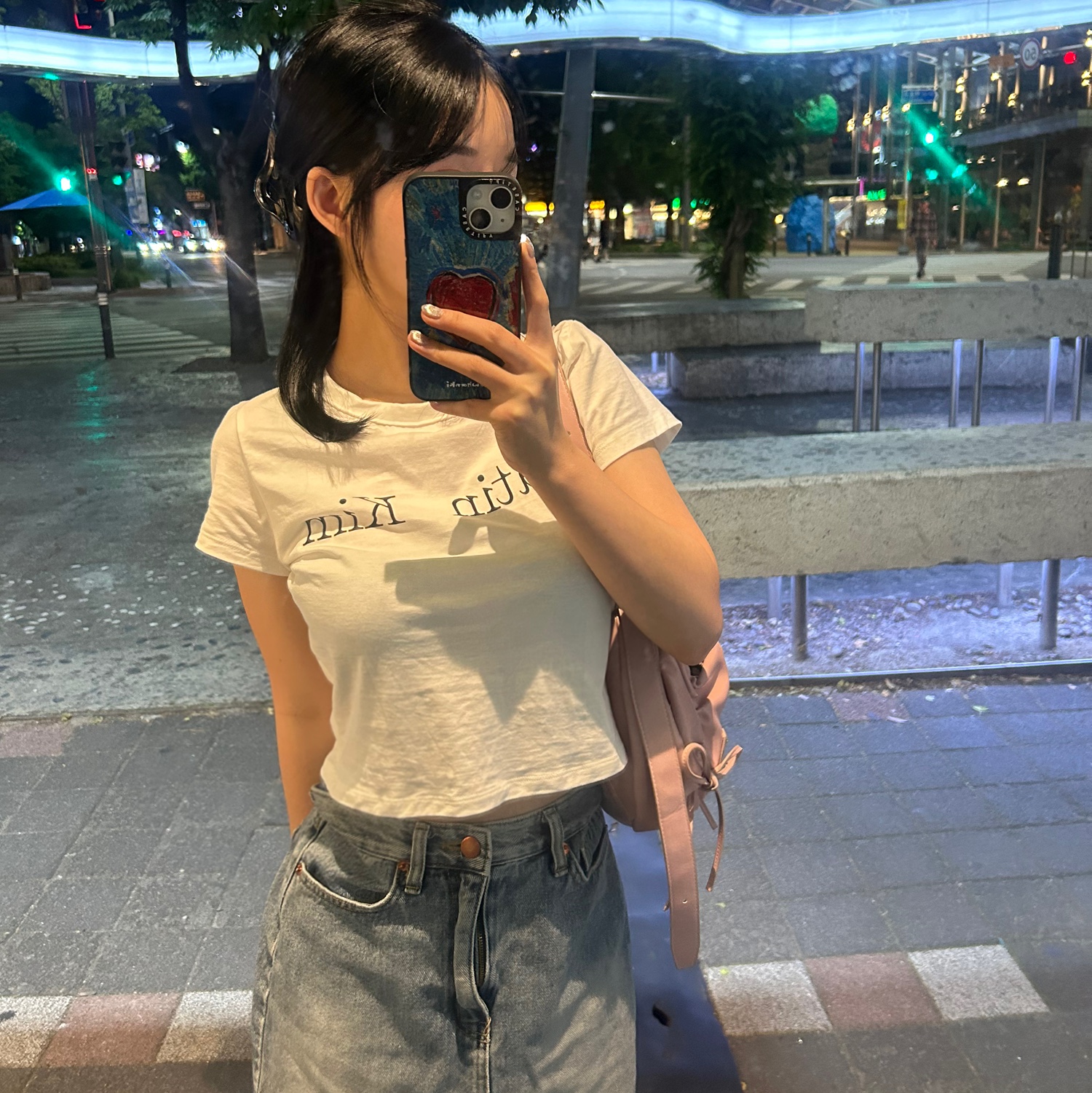 (W) Matin Kim Logo Crop Top White, Matin Kim Half Shirring Ribbon Round Bag Pink 착용 스타일