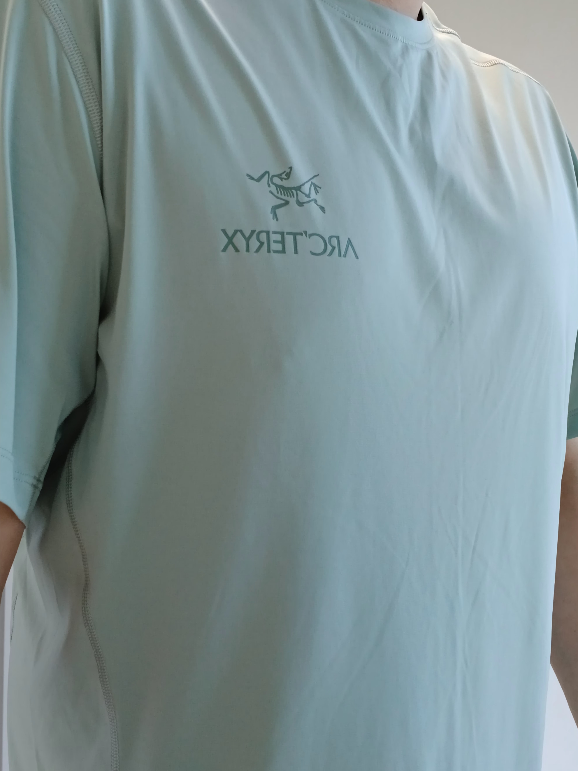 Arc'teryx Motus Arcword Crew SS T-Shirt Stone Green Heather, Arc'teryx Norvan Liner 7 Inch Shorts Forage Tatsu 착용 스타일 - 7