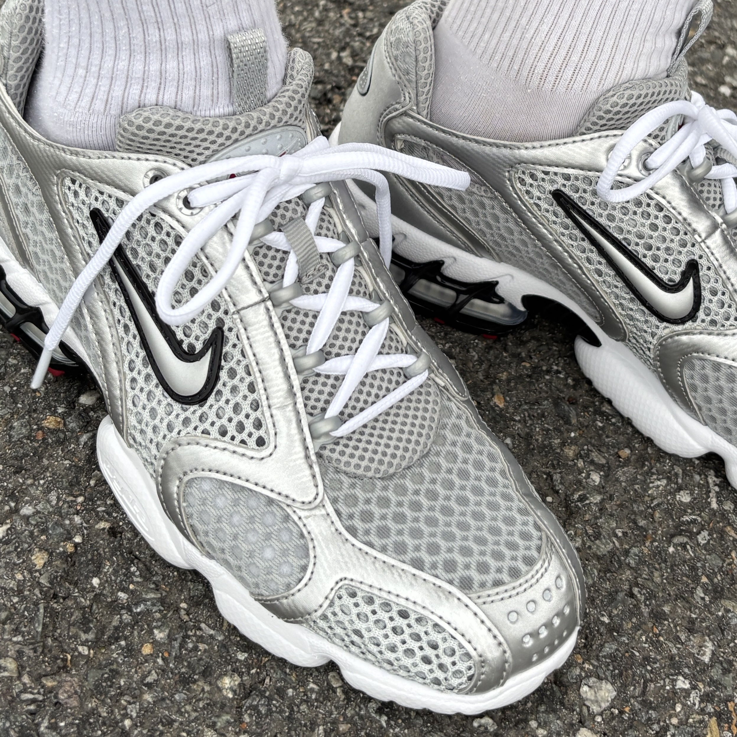 Nike Air Zoom Spiridon Cage 2 Metallic Silver, Gregory x Beams Boy Nice Day Backpack Choco Chip Camo 착용 스타일 - 3