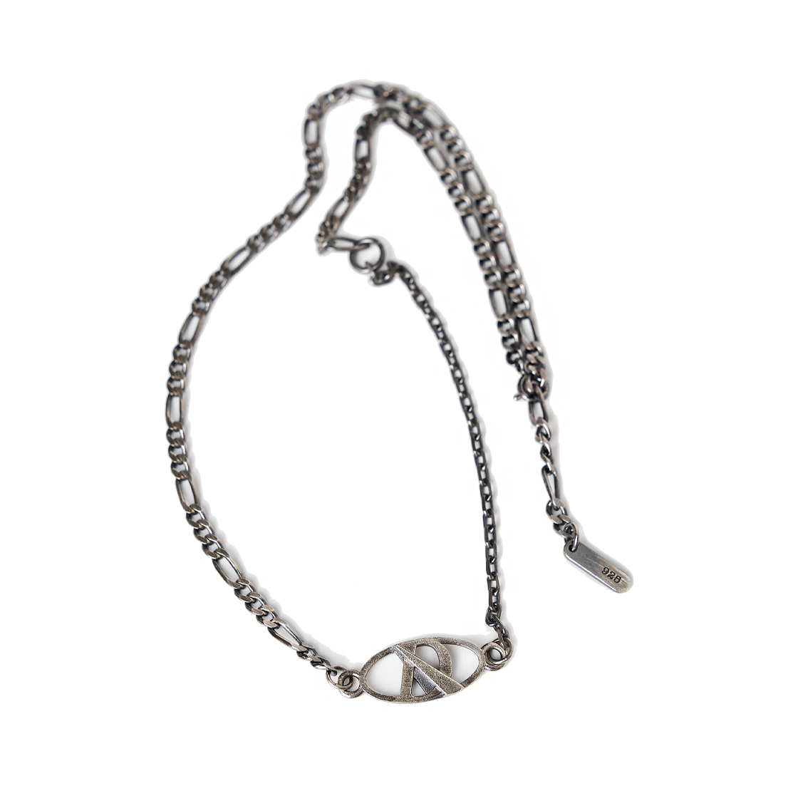 DJ25N06 December Ten D Logo Pendant Necklace Silver / Vintage Silver