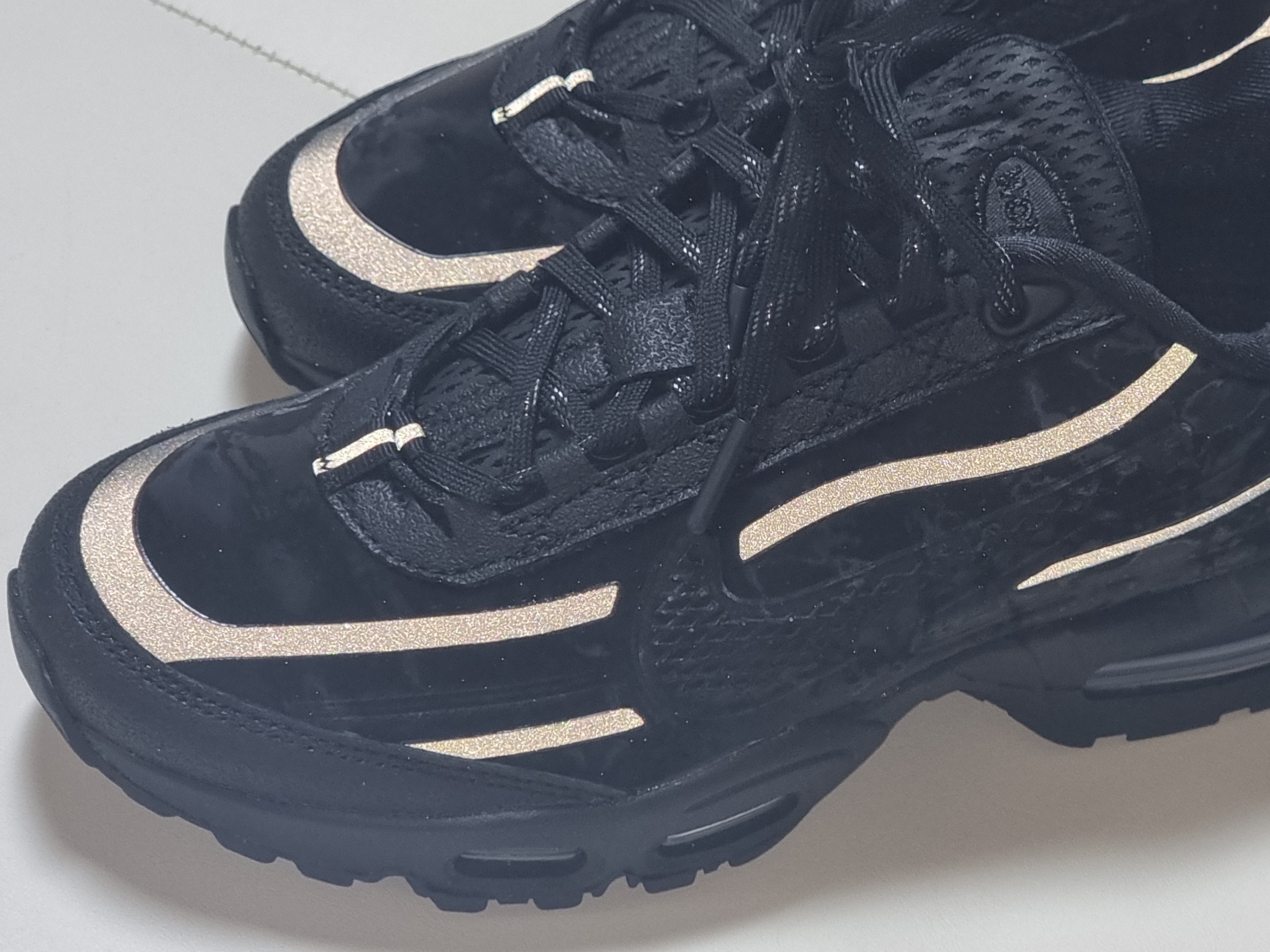Nike x Worksout Air Max 95 Black Anthracite 착용 스타일