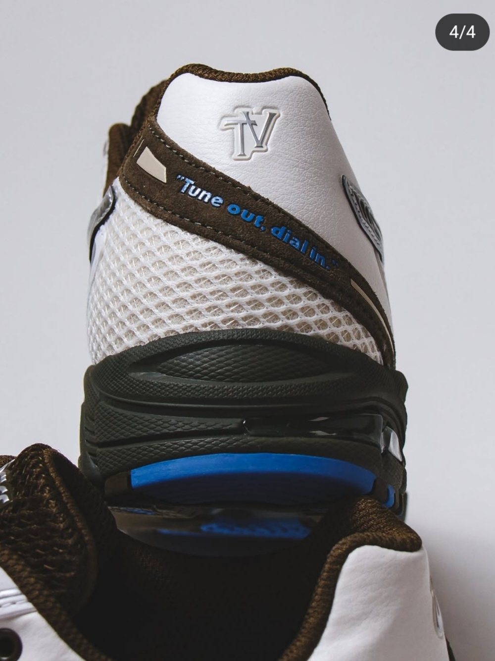 Asics x Temptation Vacation Gel-DS Trainer 14 Cream Olive Canvas 착용 스타일