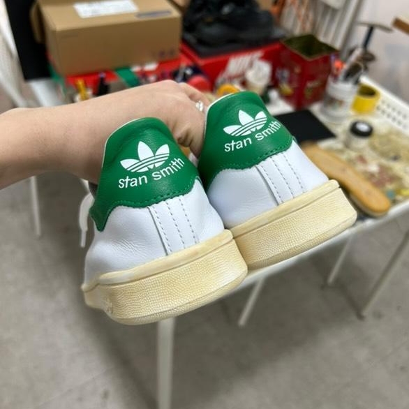 Adidas Stan Smith Decon Core Black 착용 스타일 - 5