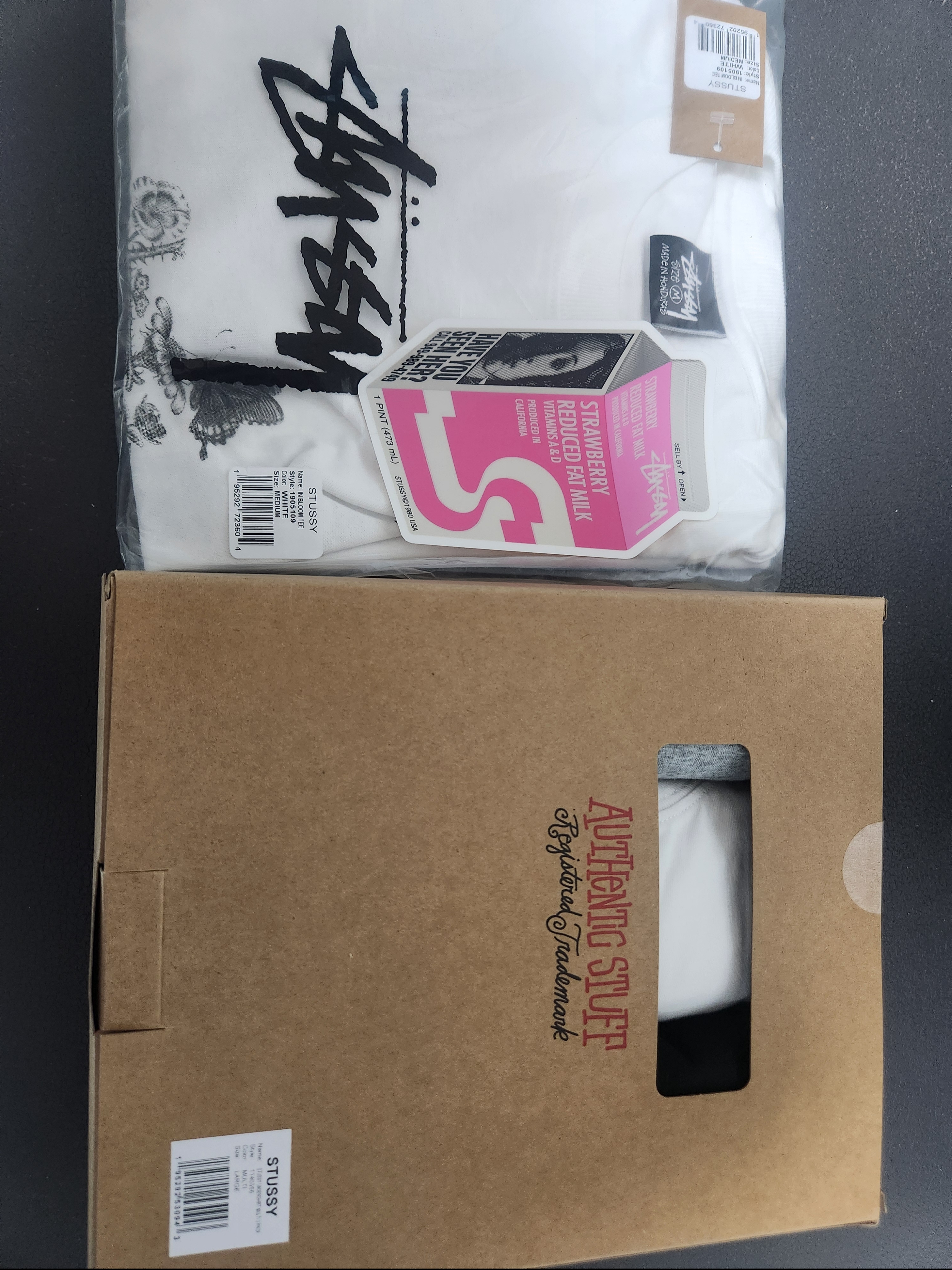 Stussy In Bloom T-Shirt White, Stussy Undershirt Multi (3 Pack) 착용 스타일