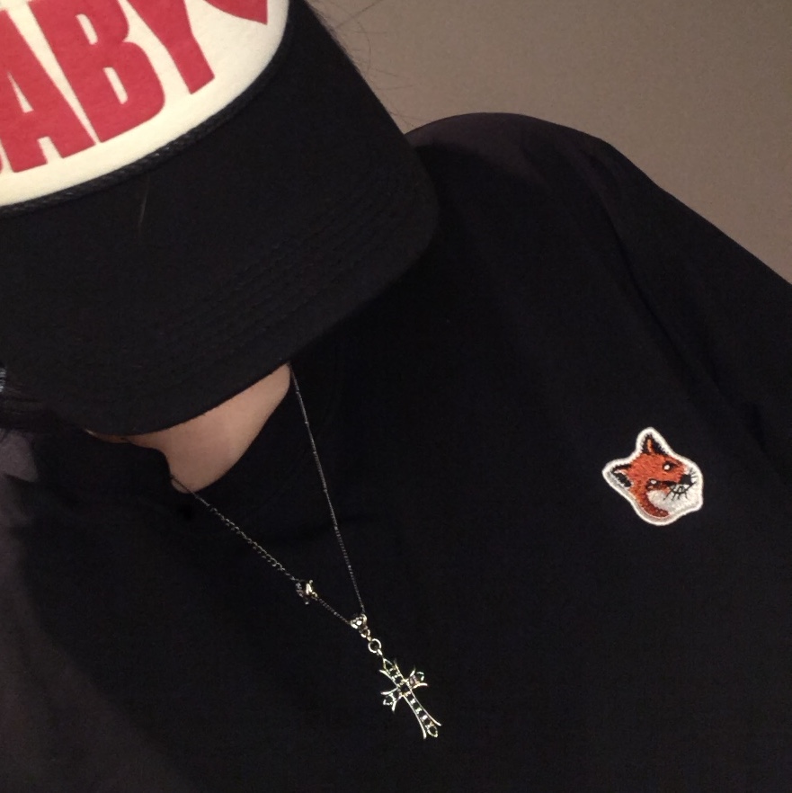 Maison Kitsune Fox Head Patch Regular T-Shirt Black 착용 스타일