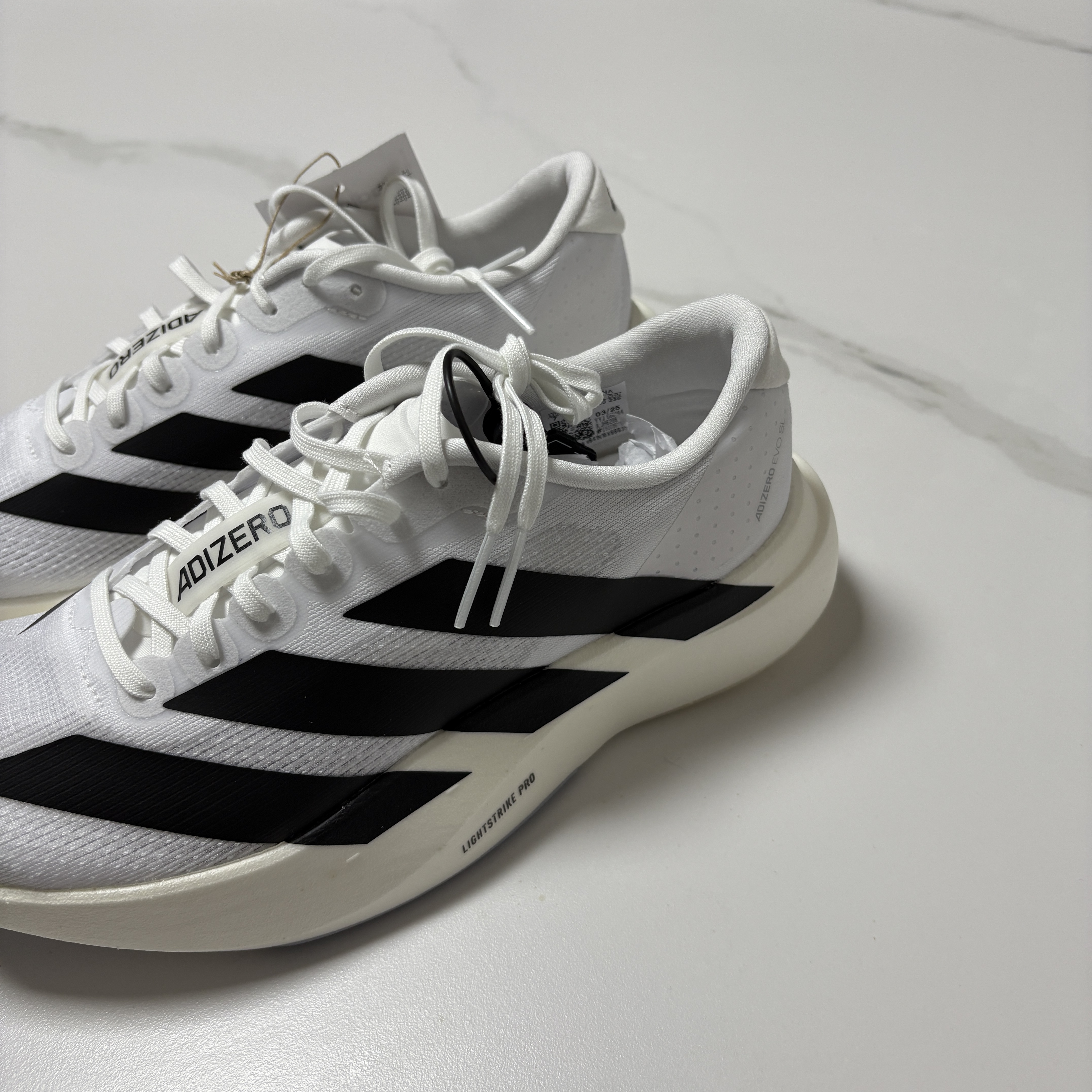 (W) Adidas Adizero EVO SL Cloud White Core Black 착용 스타일