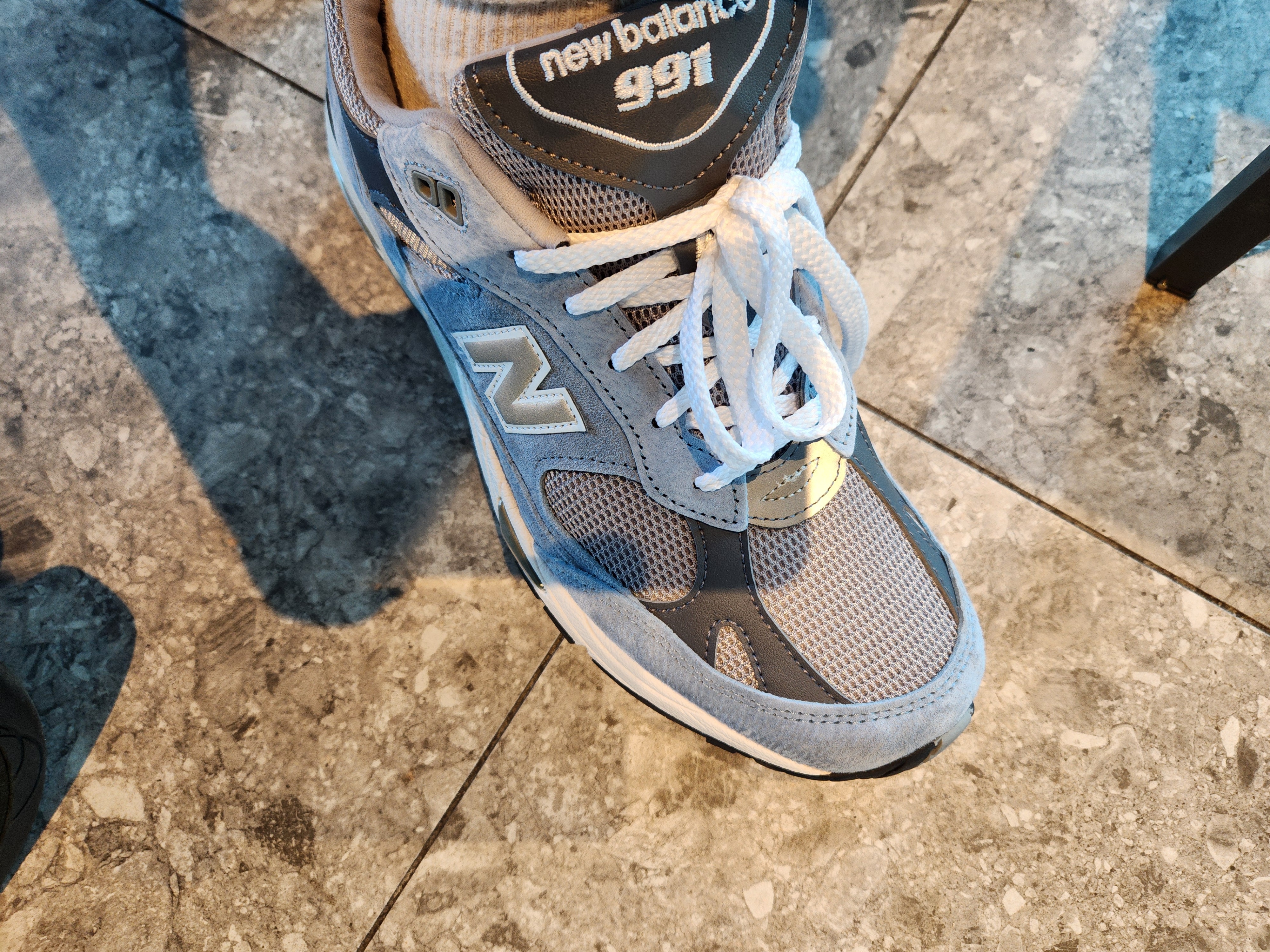 New Balance 991 Made in UK Dusty Blue 착용 스타일