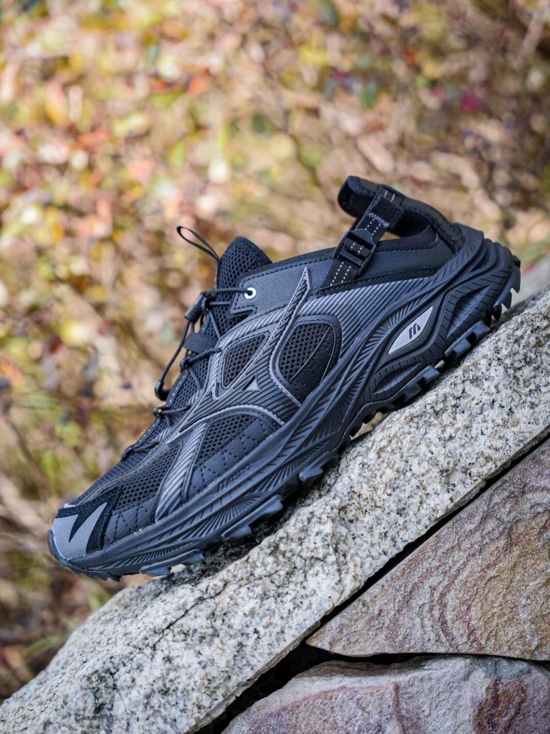 Mizuno Racer Trail SE Black 착용 스타일