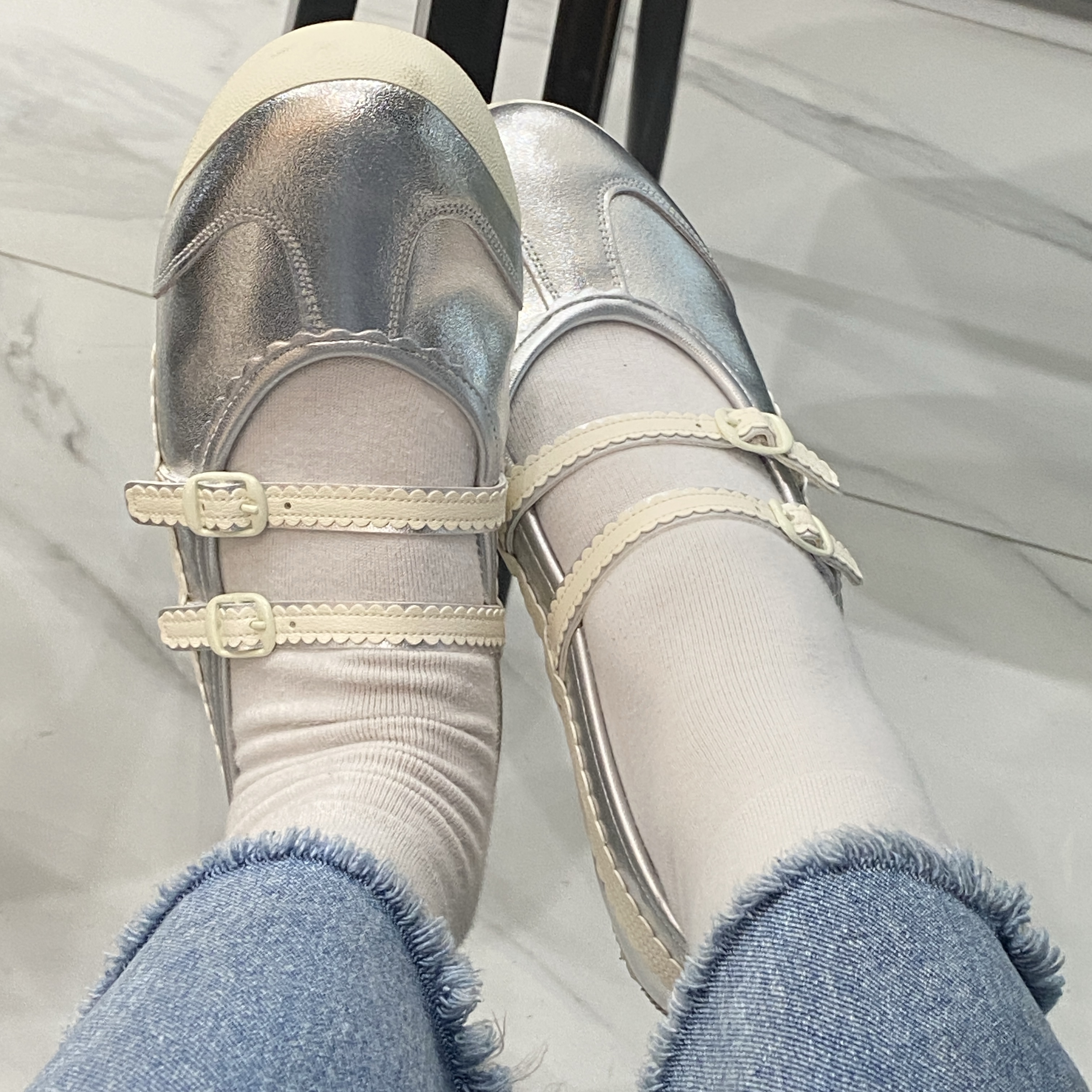 (W) Onitsuka Tiger Mexico 66 TGRS Silver Cream 착용 스타일
