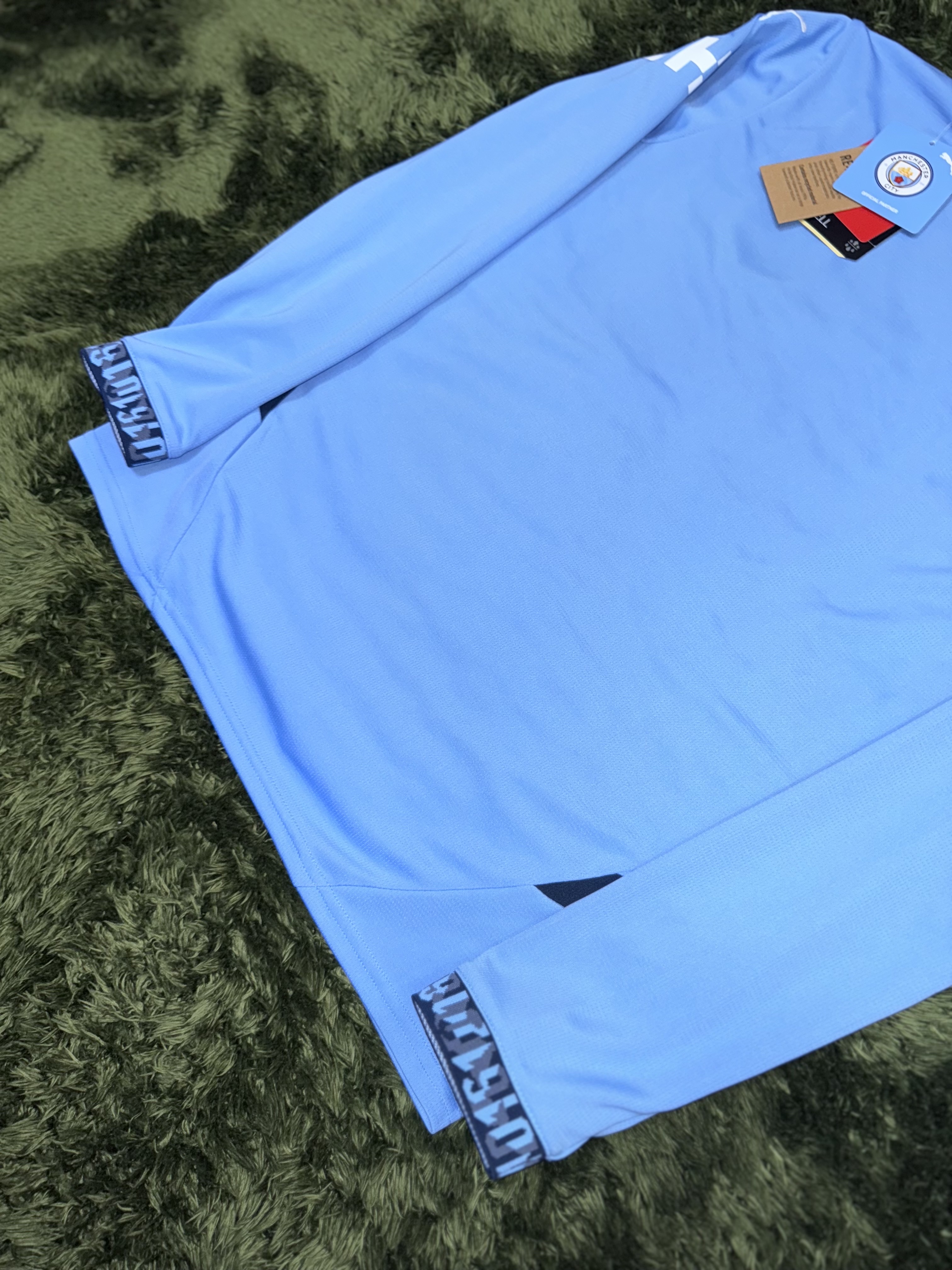 (Kids) Puma MCFC 2024/25 Home Replica LS Jersey Team Light Blue Marine Blue (Non Marking Ver.) 착용 스타일 - 8
