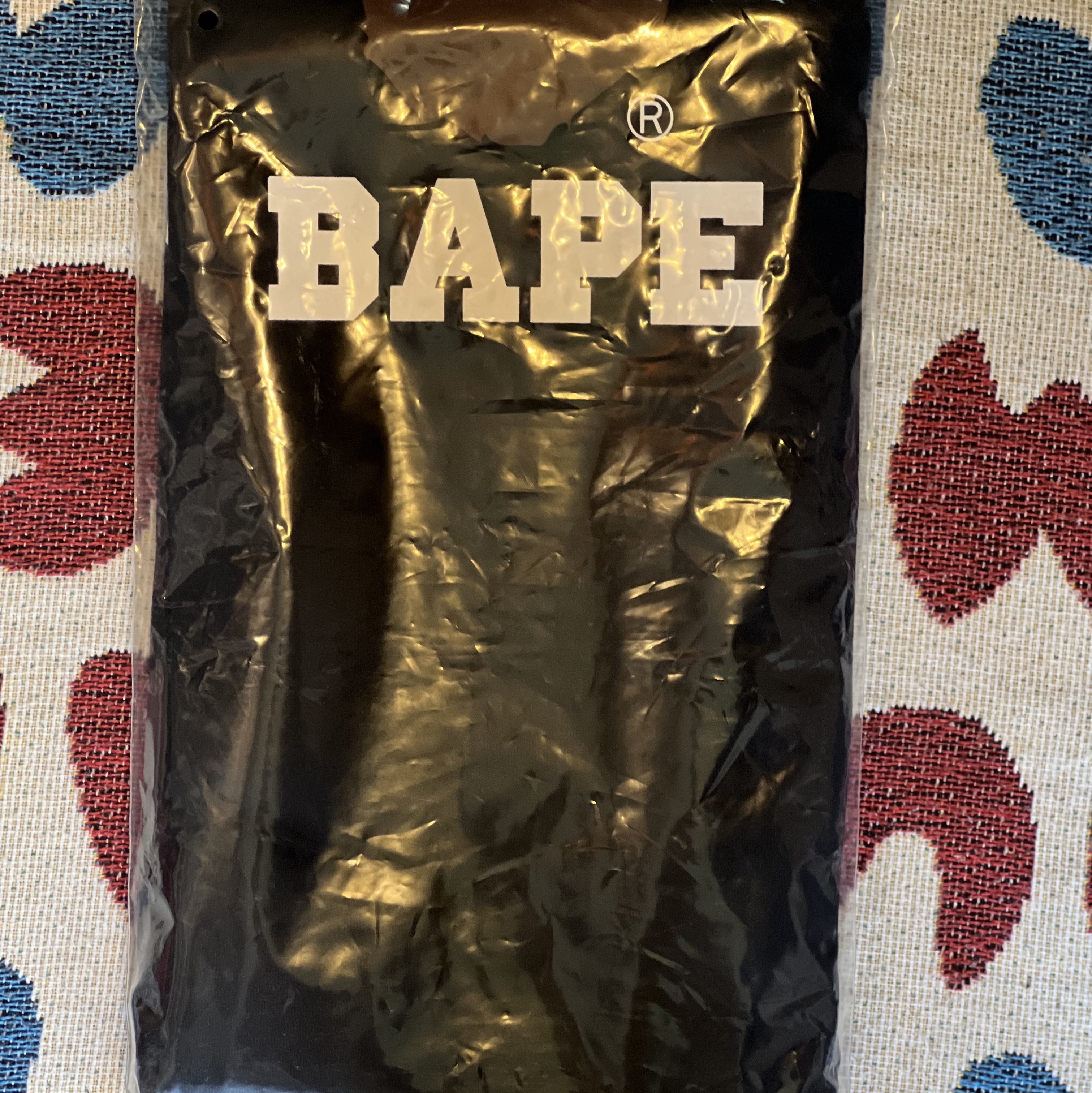 BAPE Tokyo College City T-Shirt Black 착용 스타일 - 2