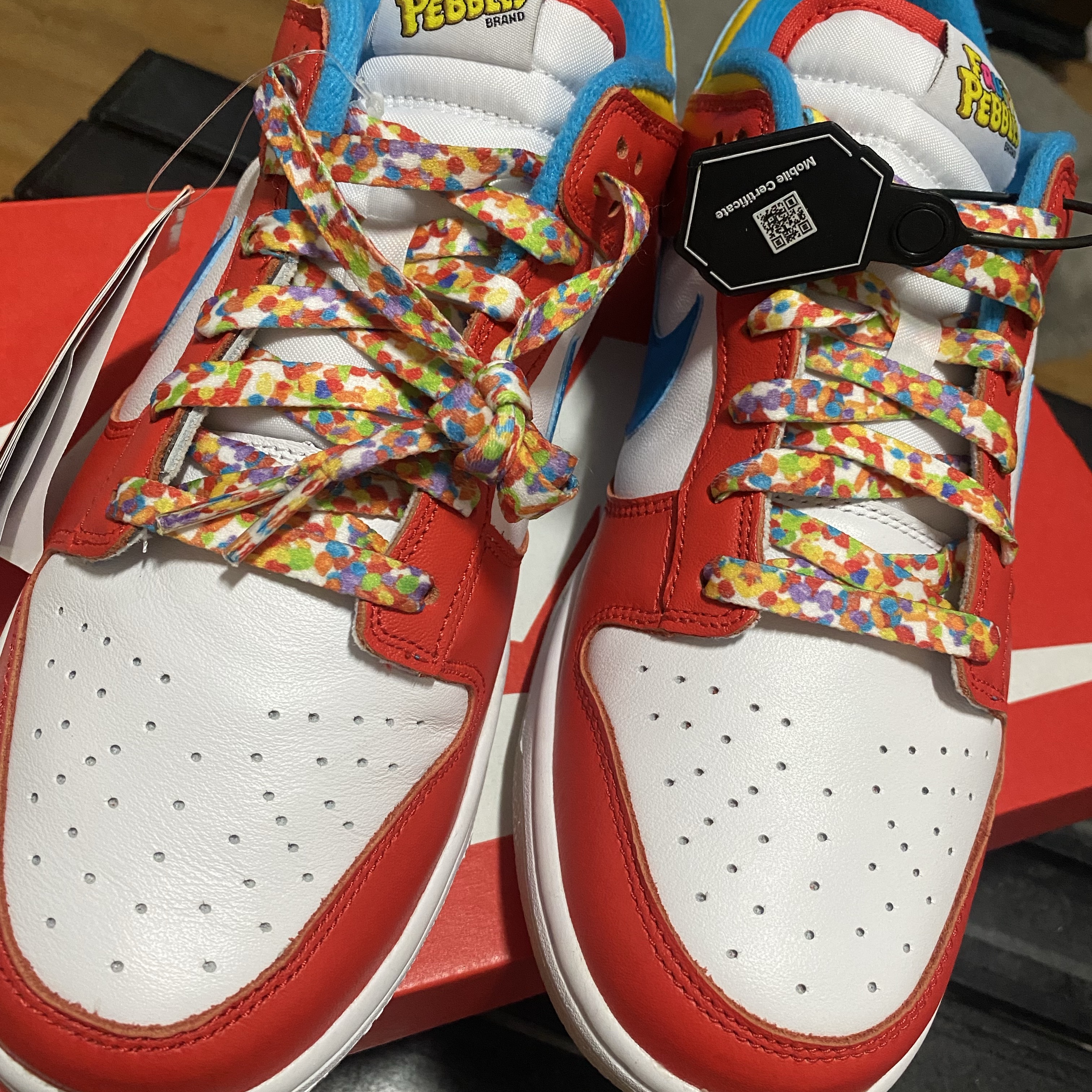 Nike x LeBron James x Fruity Pebbles Dunk Low QS Habanero Red 착용 스타일 - 1