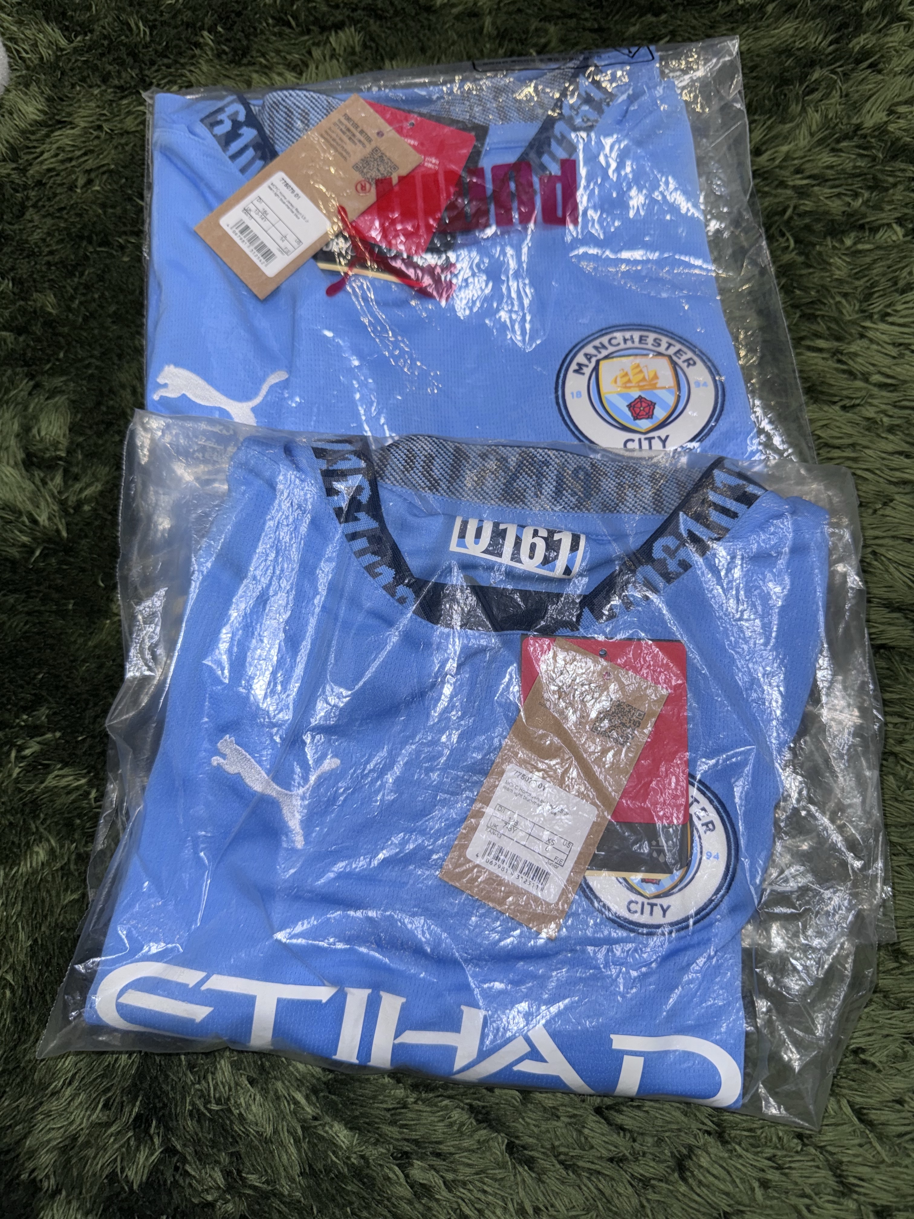 (Kids) Puma MCFC 2024/25 Home Replica LS Jersey Team Light Blue Marine Blue (Non Marking Ver.) 착용 스타일 - 9