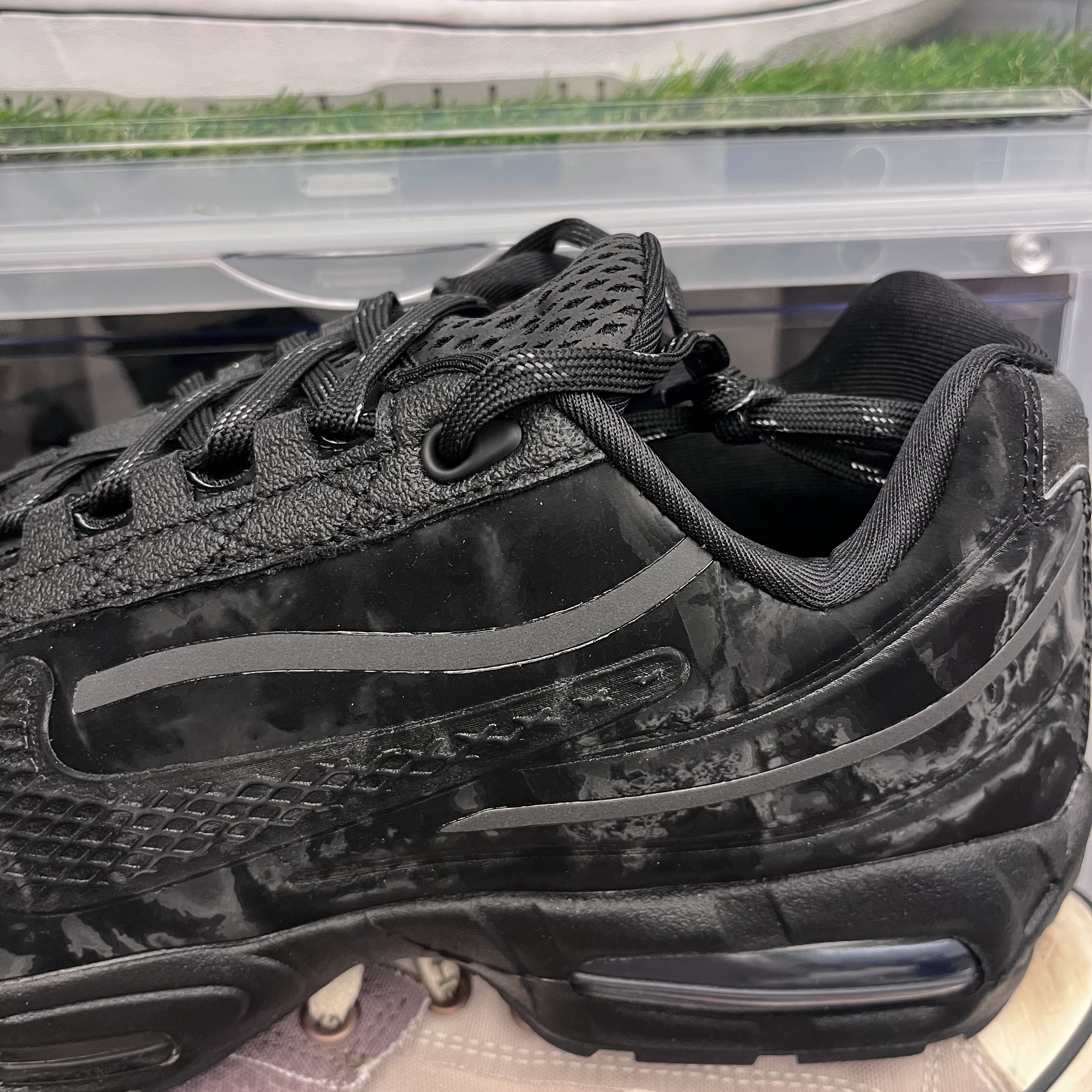 Nike x Worksout Air Max 95 Black Anthracite 착용 스타일 - 1
