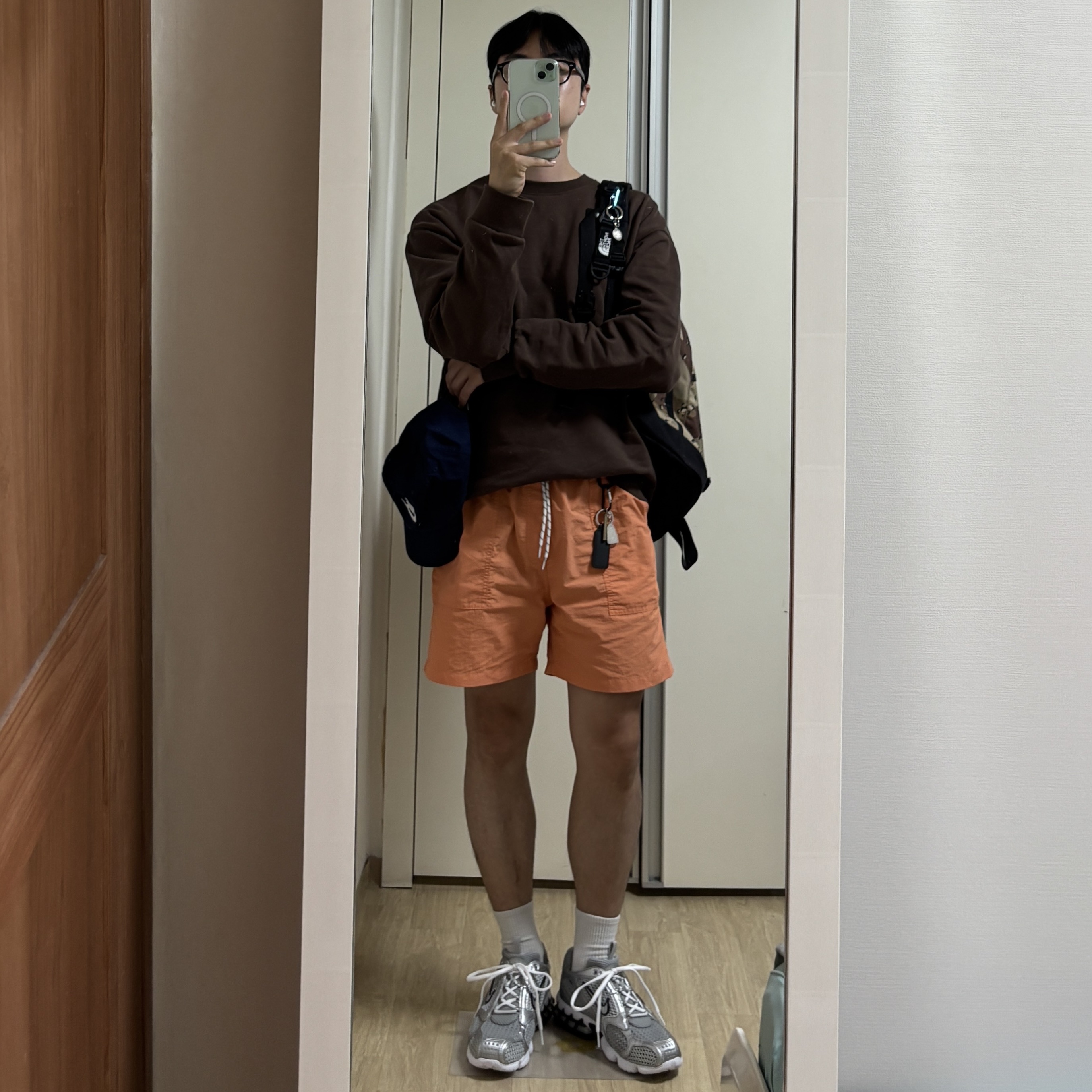 Nike Air Zoom Spiridon Cage 2 Metallic Silver, Gregory x Beams Boy Nice Day Backpack Choco Chip Camo 착용 스타일 - 1