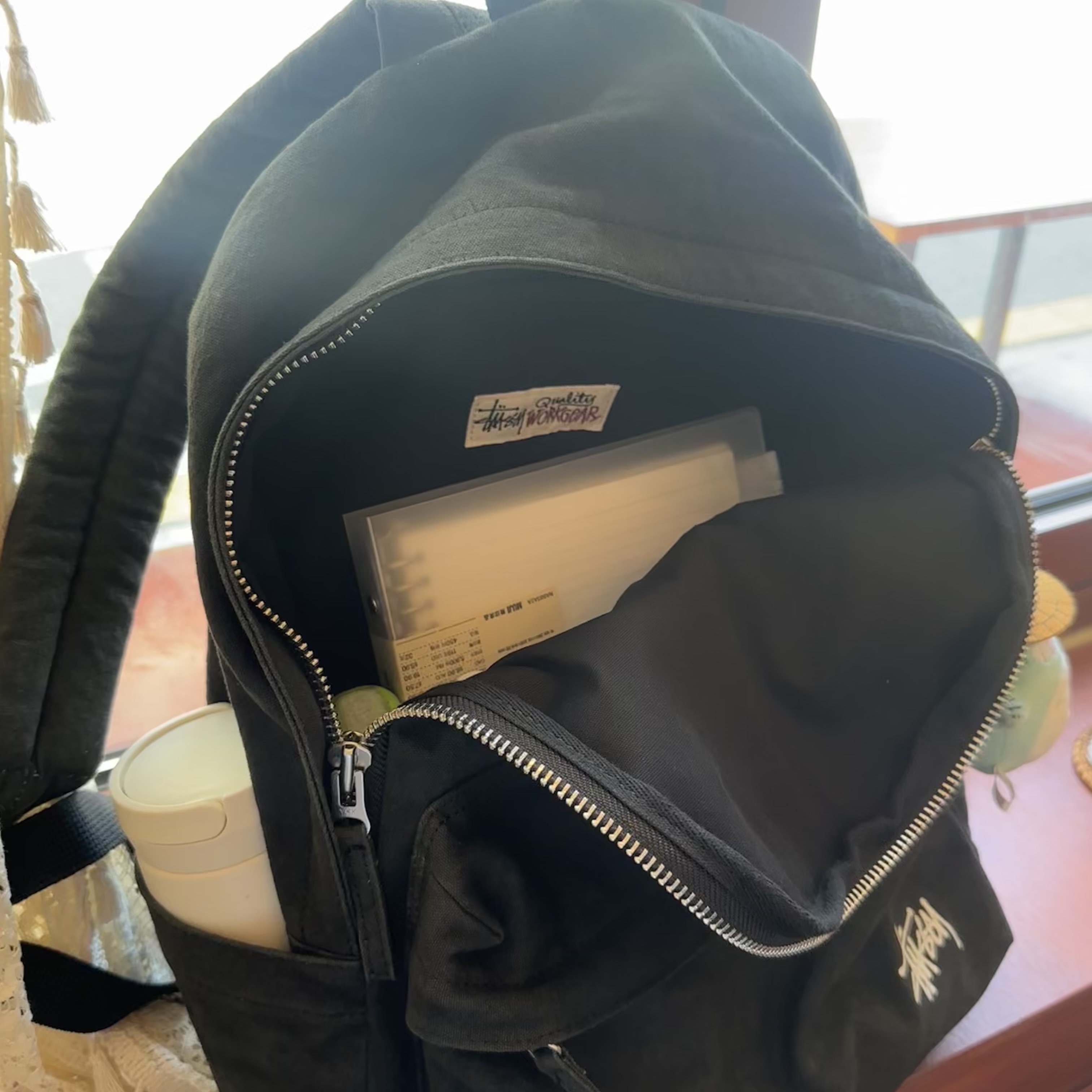 Stussy Canvas Backpack Washed Black 착용 스타일