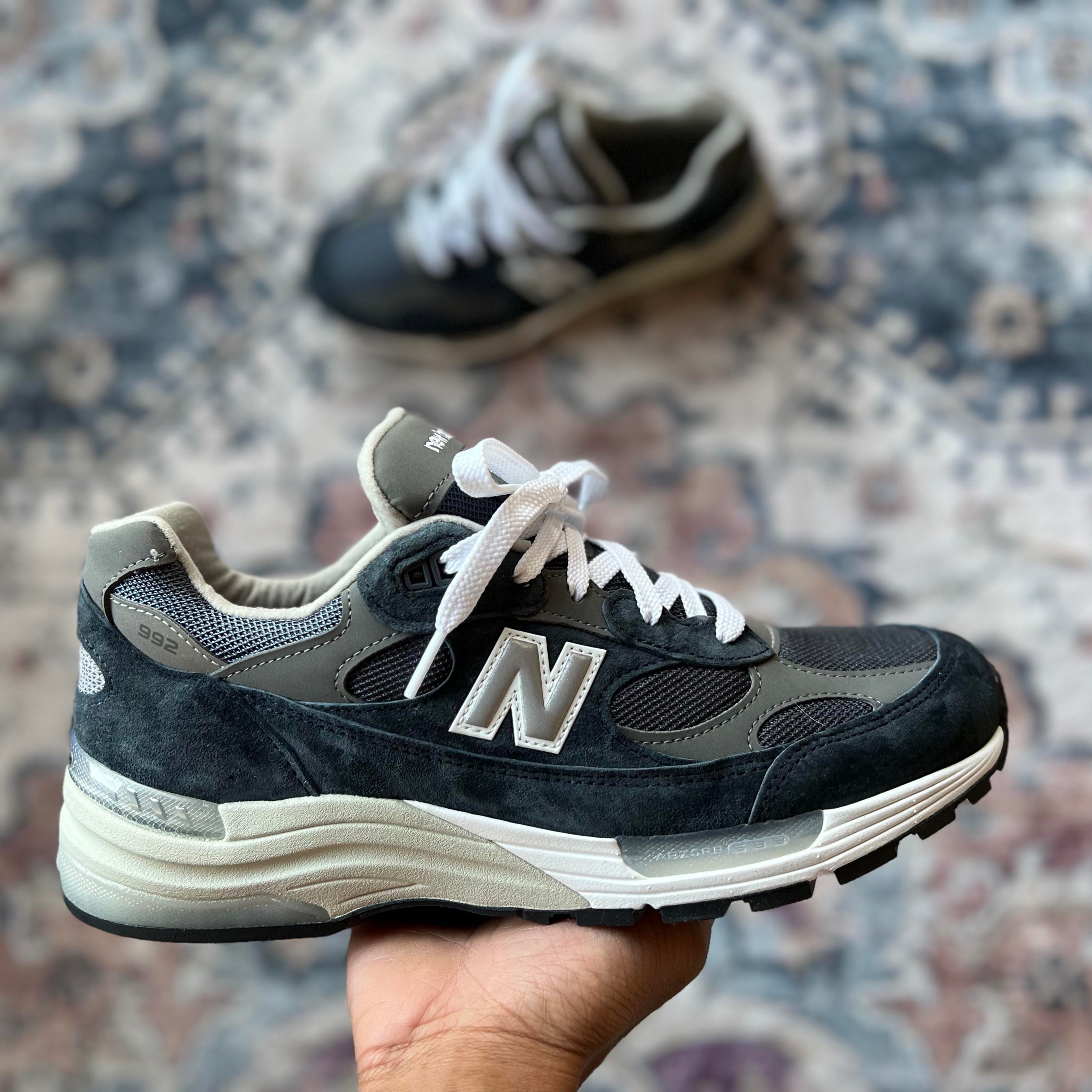 New Balance 992 Made in USA Core Navy 착용 스타일