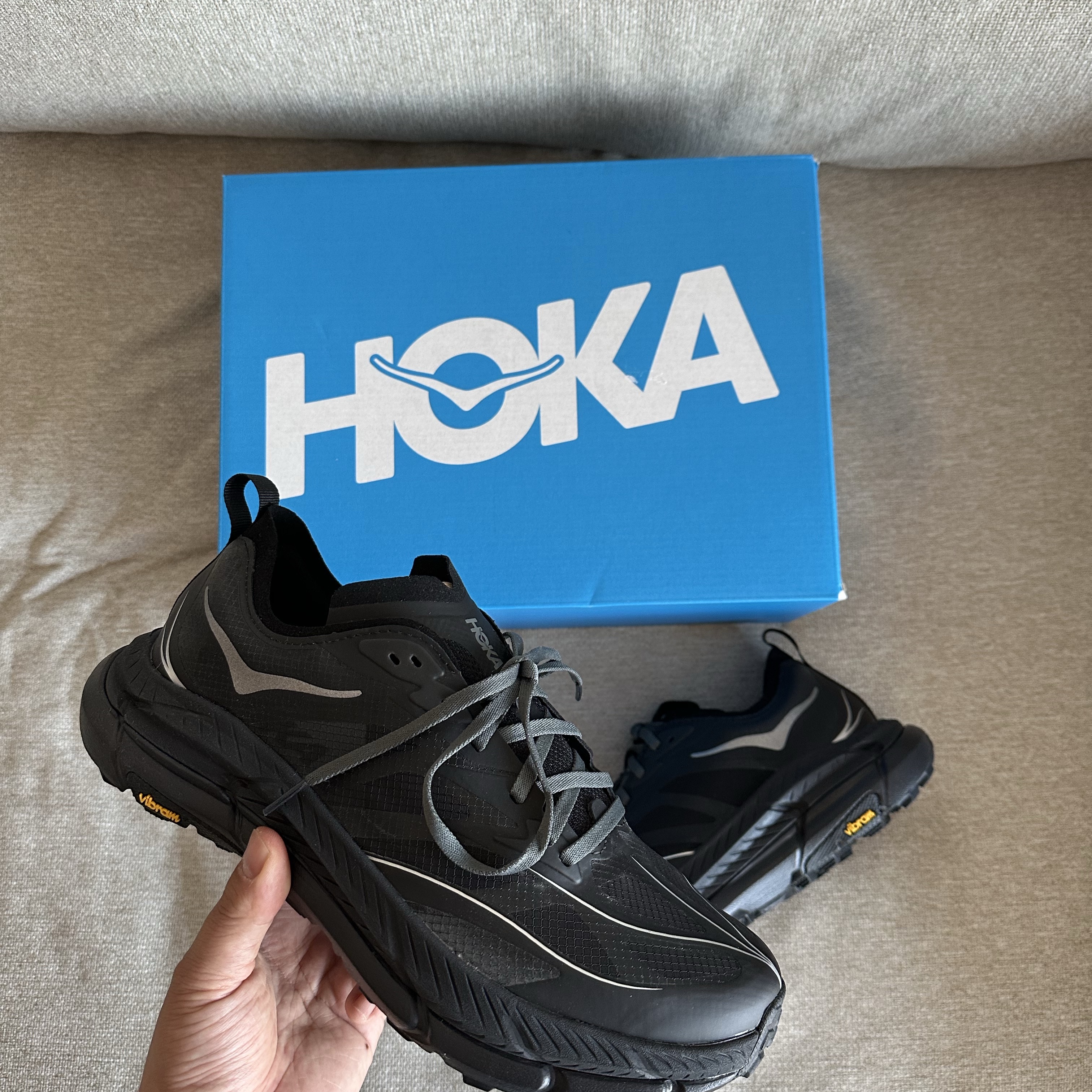 Hoka Mafate Speed 4 Lite Black Outer Orbit 착용 스타일