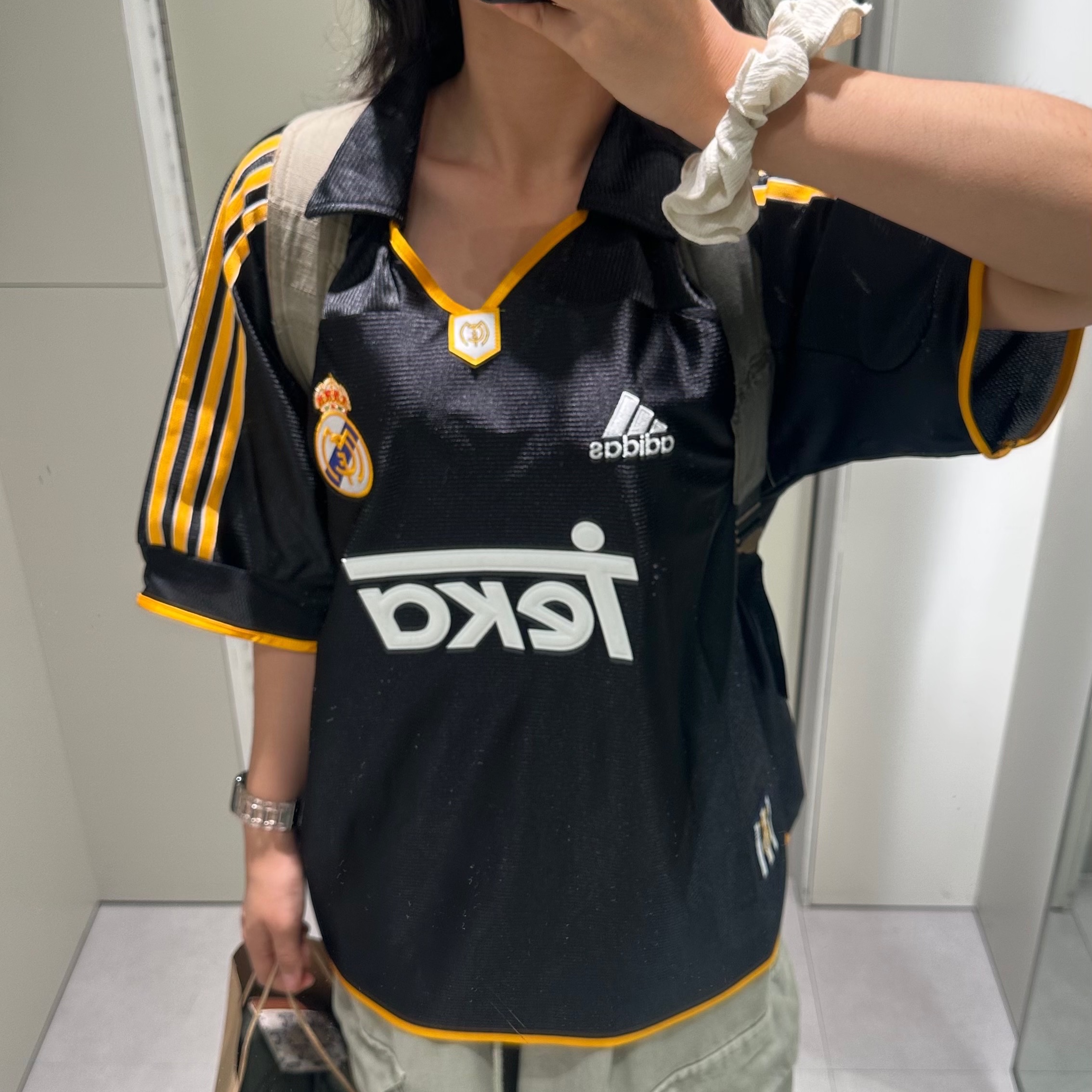 Adidas Real Madrid 99/00 Away Jersey Black - KR Sizing (Non Marking Ver.) 착용 스타일