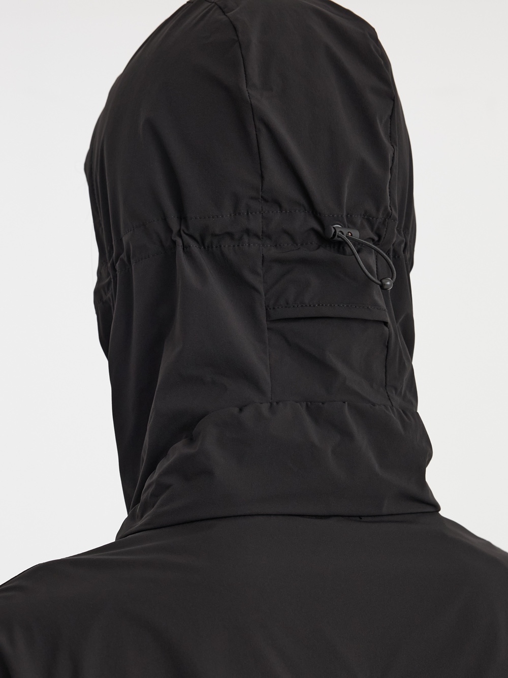 Roa Technical Windbreaker Jacket Black 착용 스타일 - 3