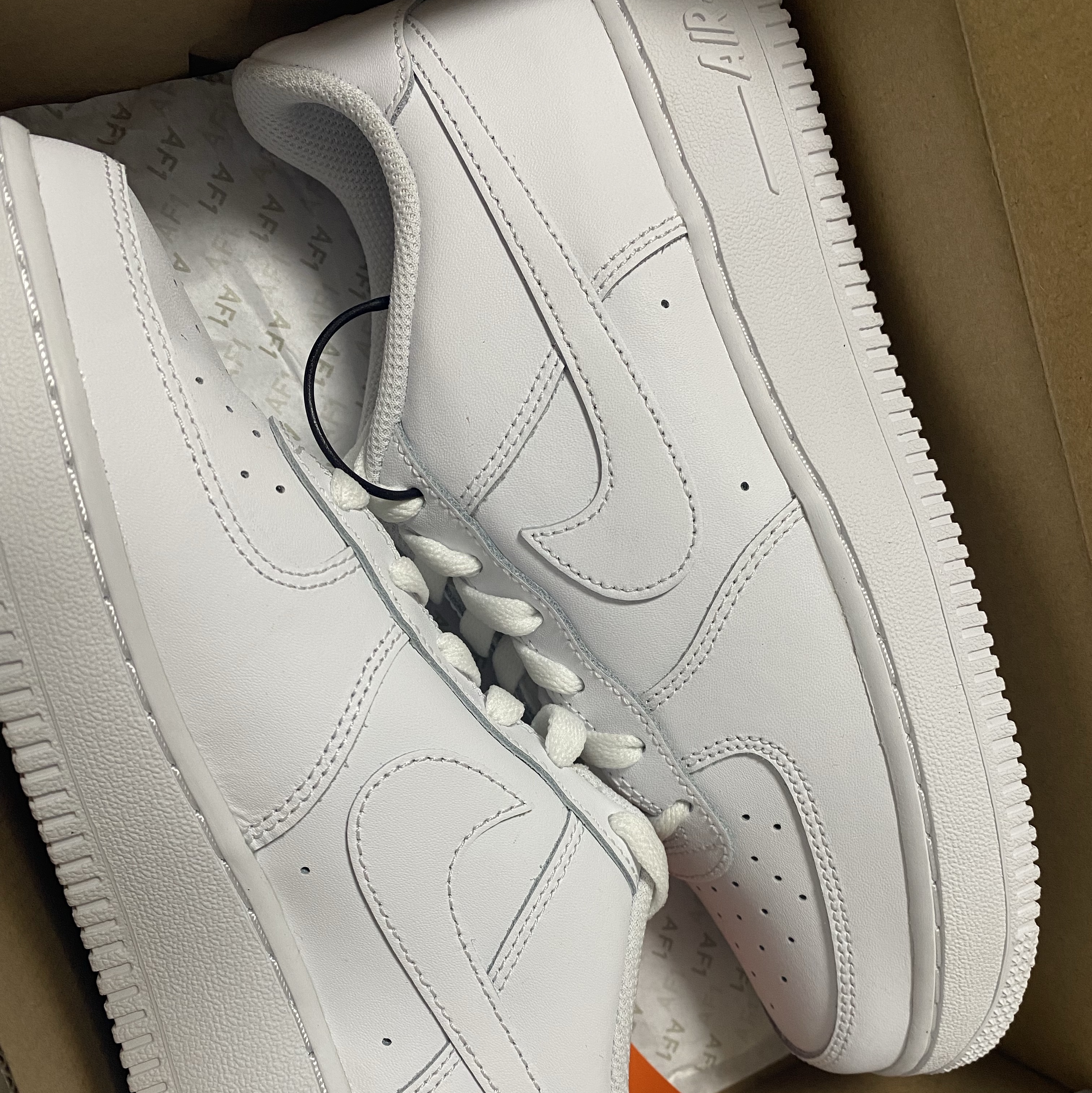 Nike Air Force 1 '07 Low White 착용 스타일