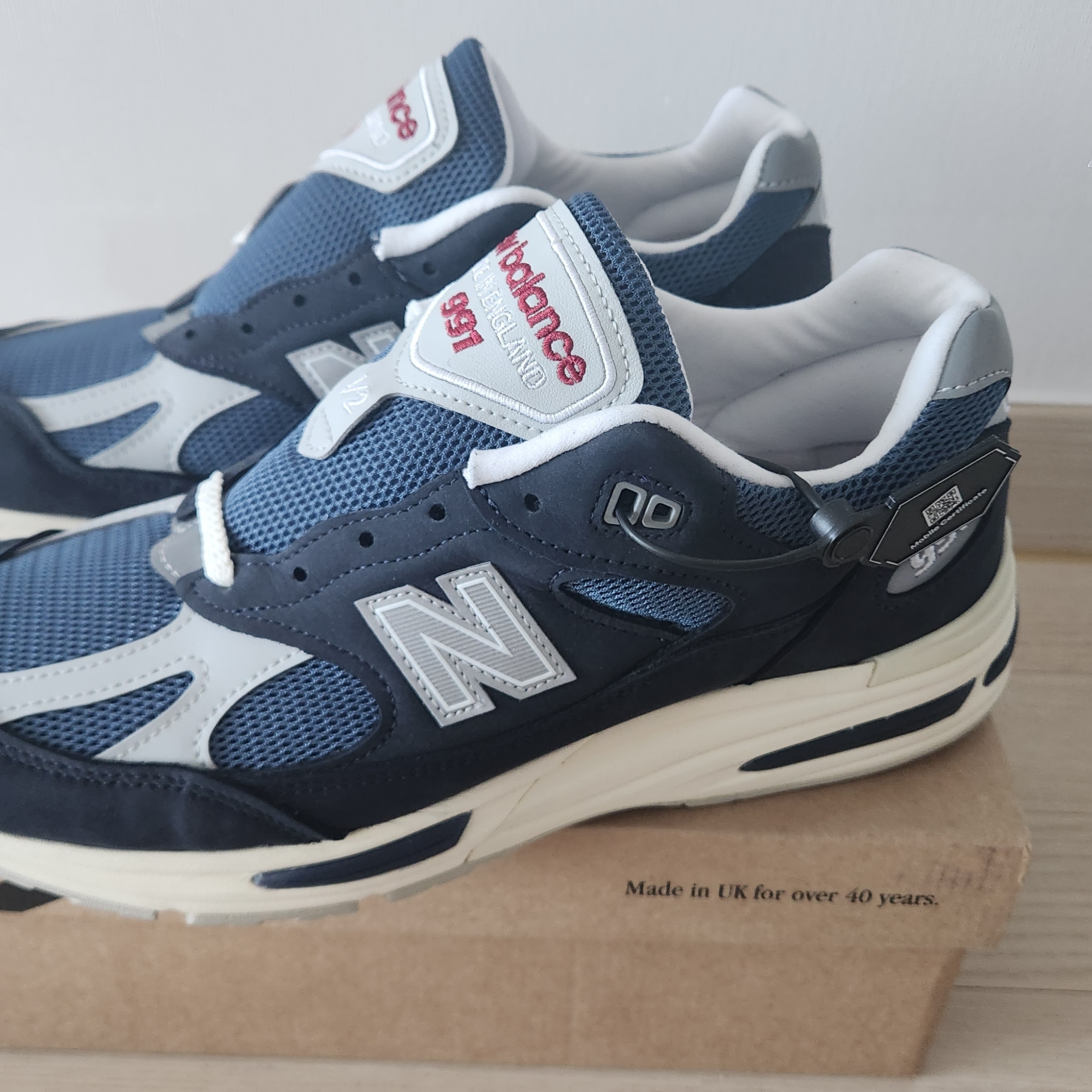 New Balance 991v2 Made in UK Total Eclipse Indian Teal 착용 스타일