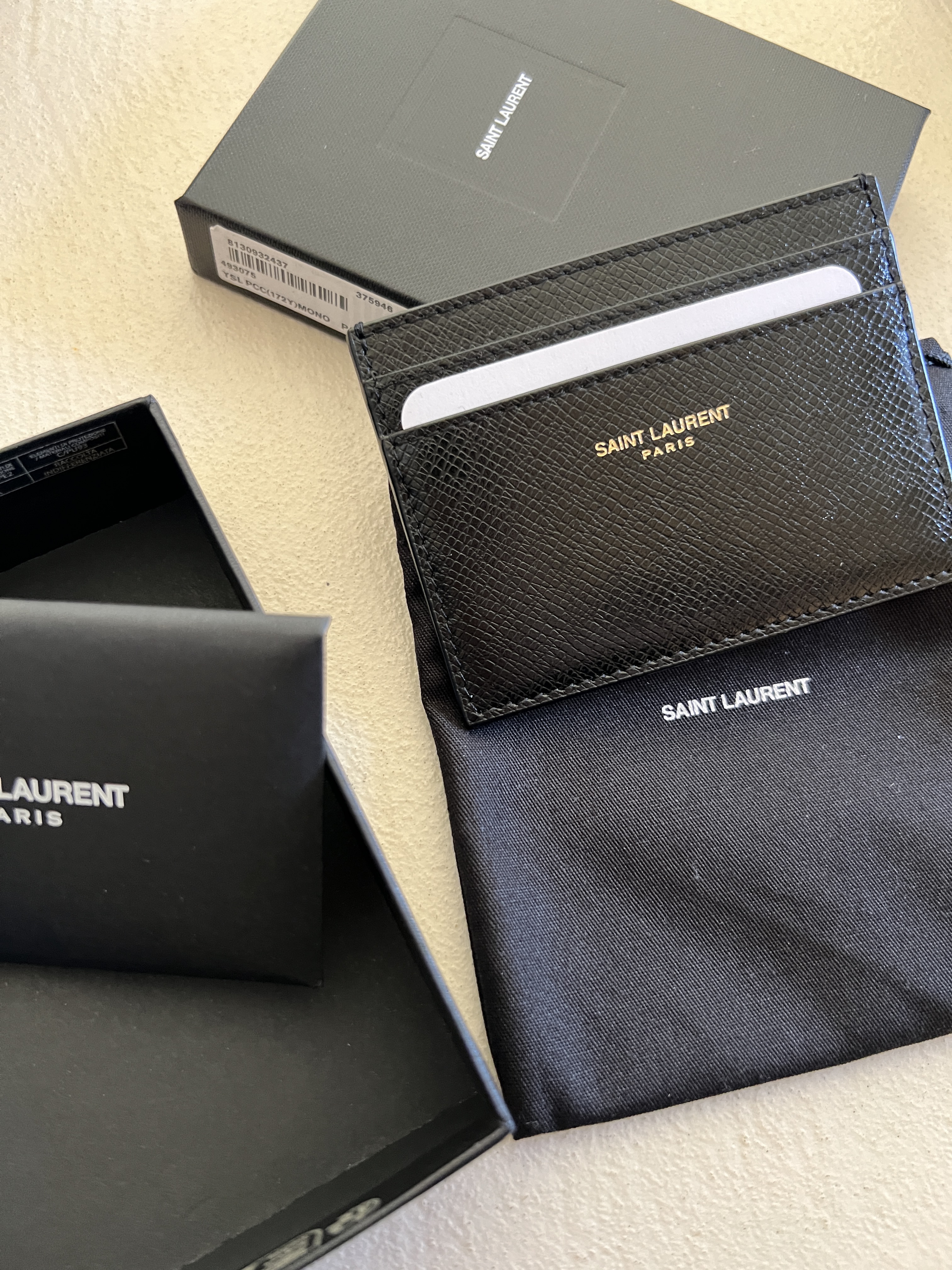Saint Laurent Paris Card Case in Quilted Lambskin Black 착용 스타일