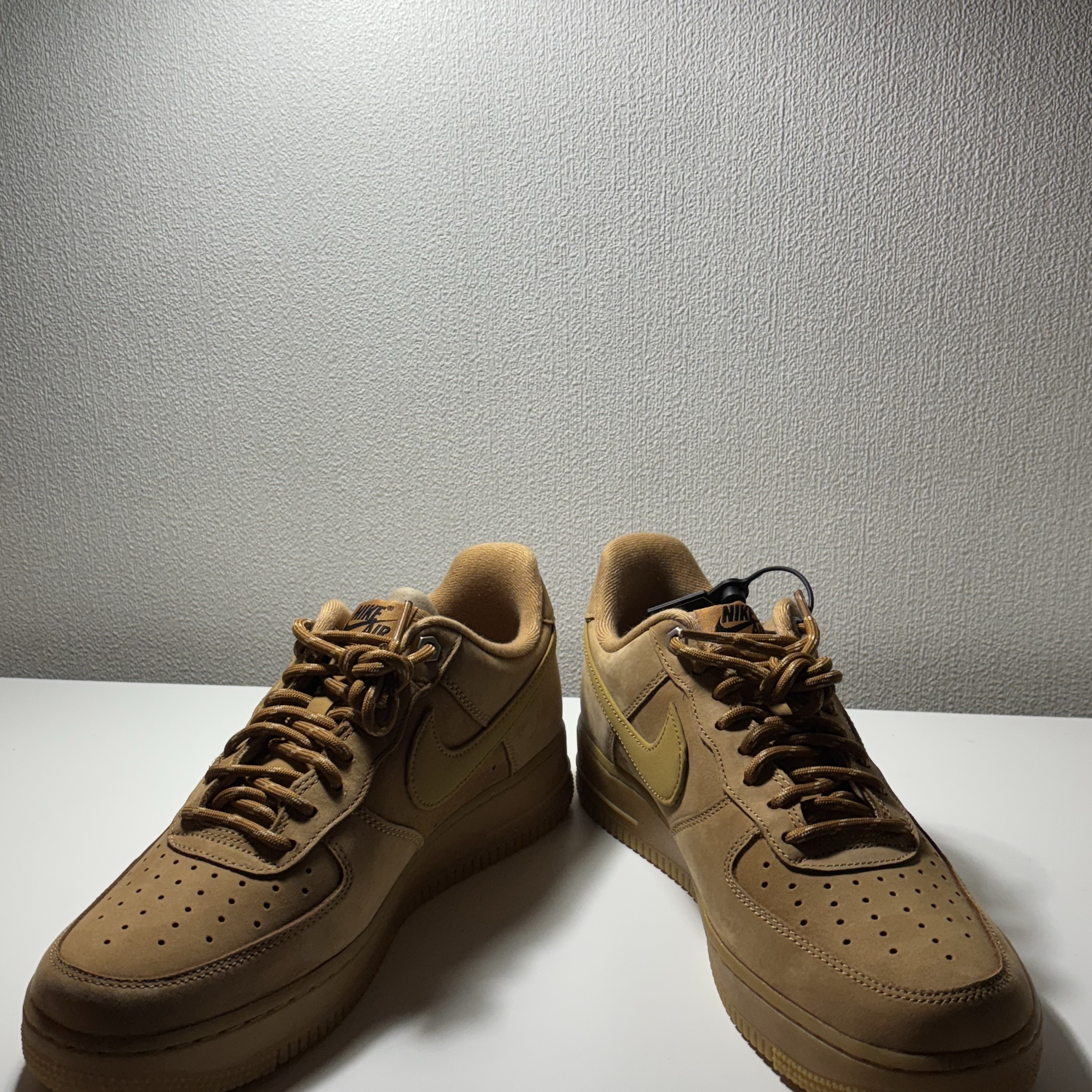 Nike Air Force 1 '07 WB Flax 착용 스타일 - 1