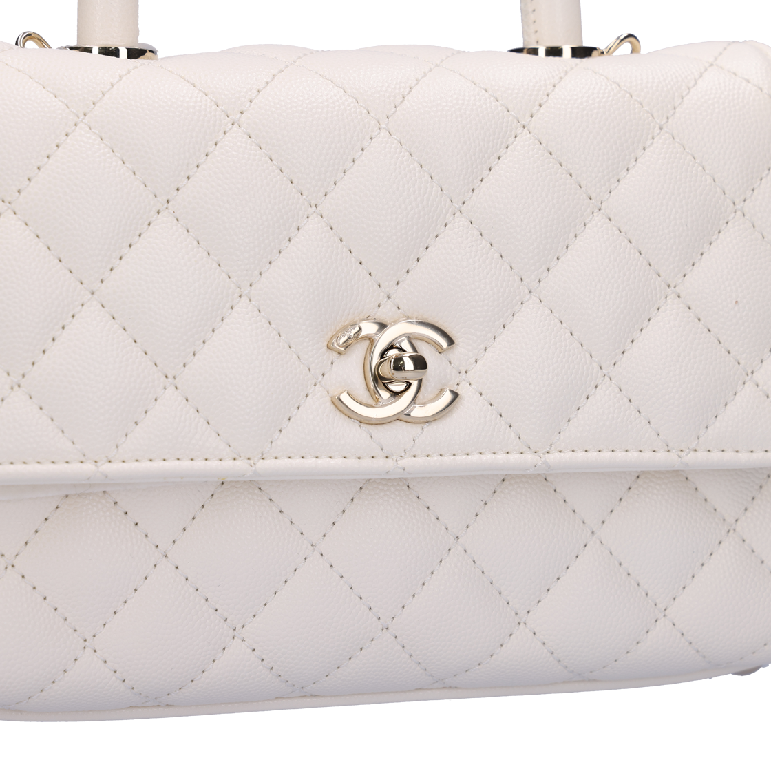 샤넬 A92990 핸들 플랩백 레더 화이트(Chanel Handle Flap Bag in White Leather) - 6