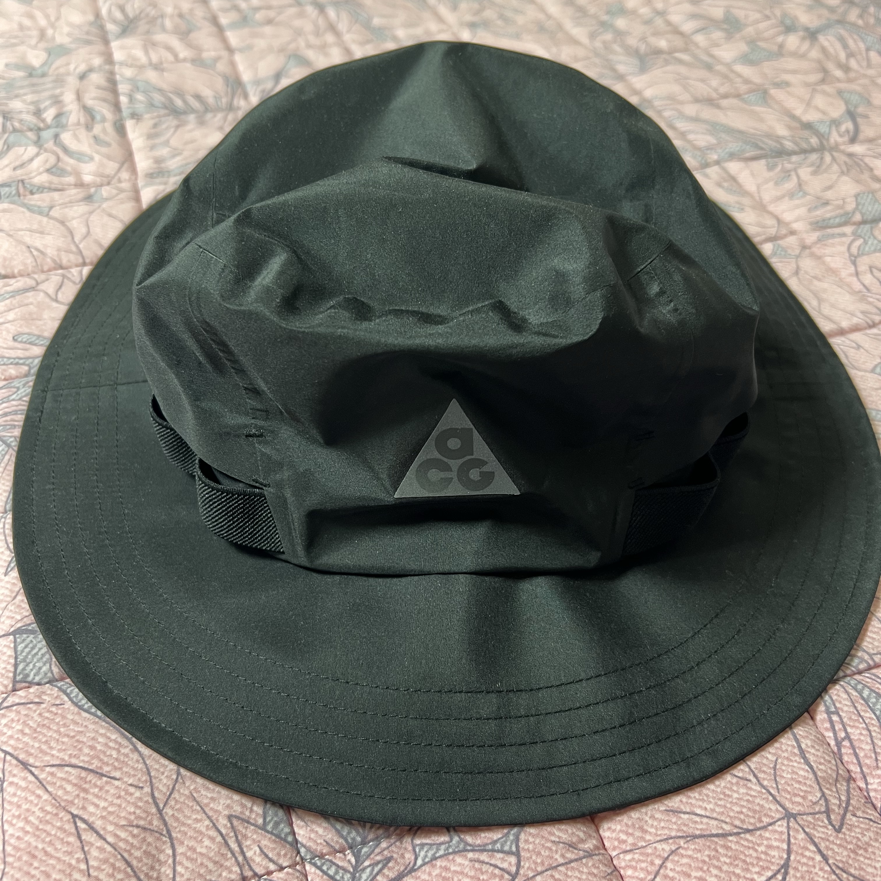 Nike ACG Apex Bucket Hat Black 착용 스타일