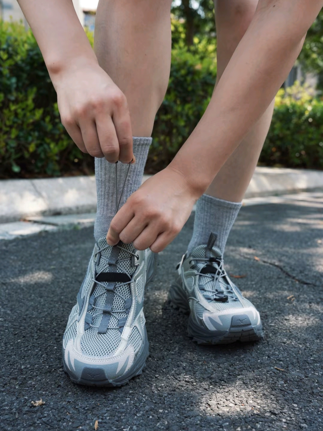 Mizuno Racer Trail SE Silver Grey 착용 스타일