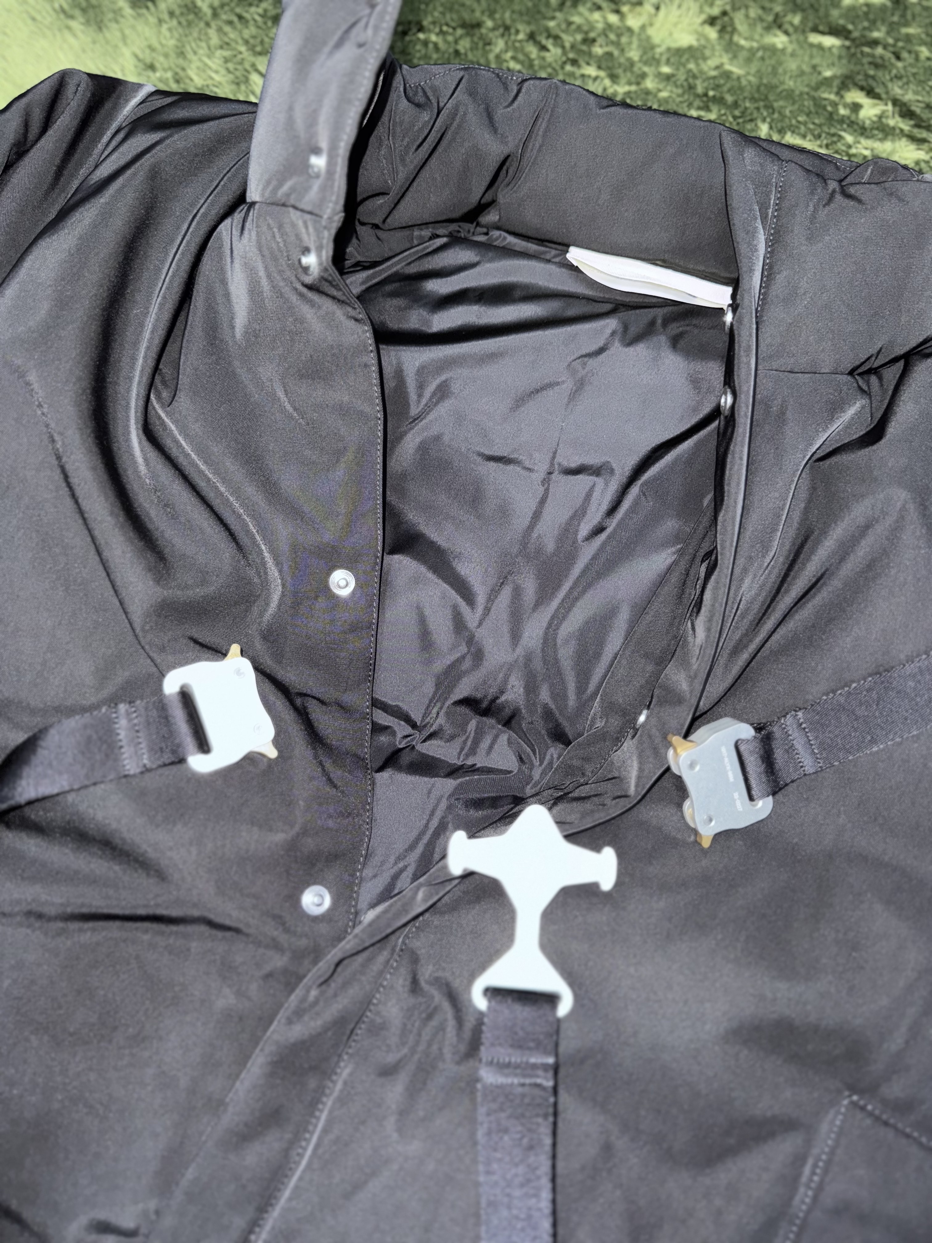 1017 Alyx 9SM Tricon Puffer X Jacket Black 착용 스타일 - 4