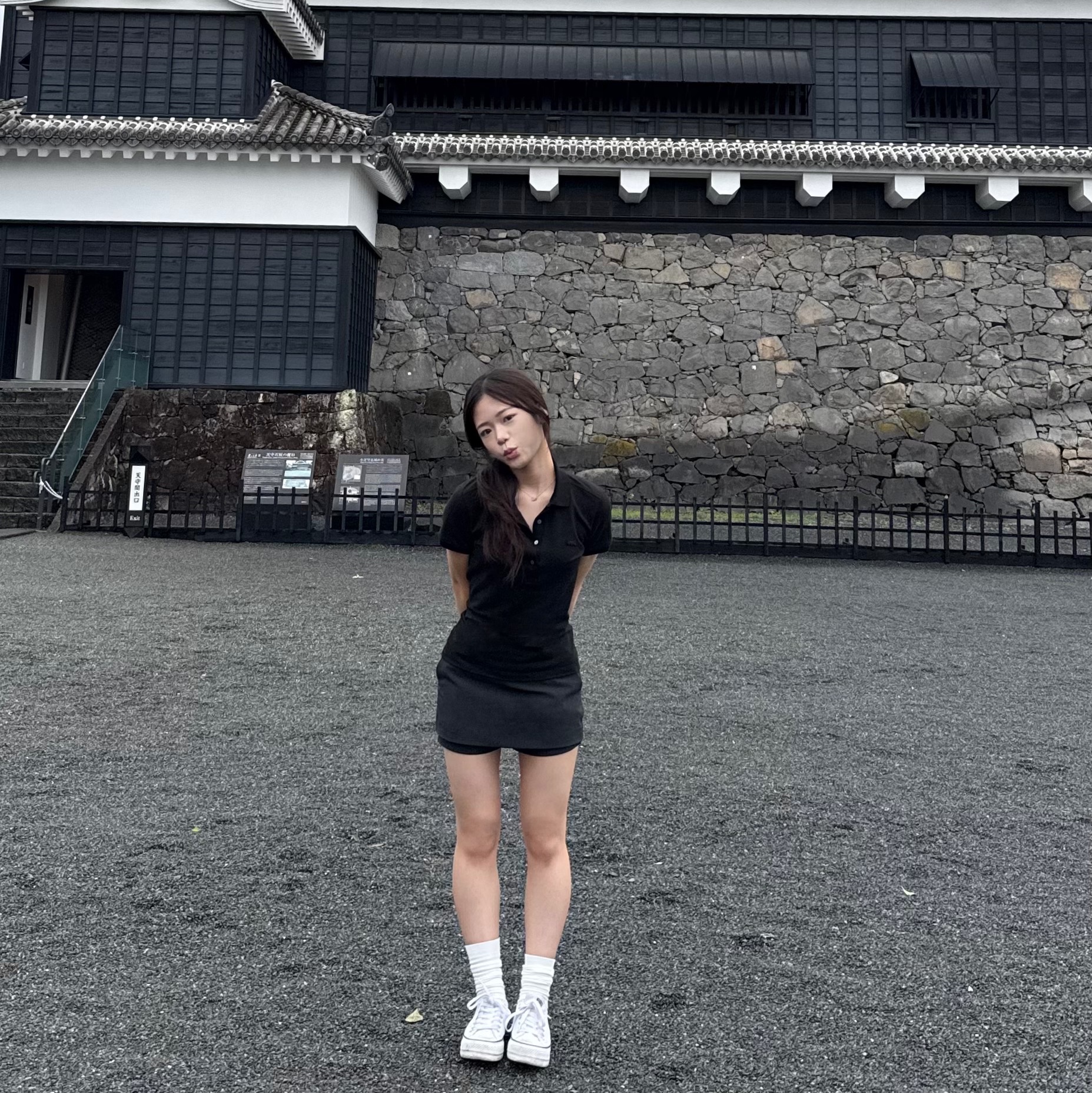 (W) Lacoste Slim Fit Stretch Cotton Pique Polo Shirt Black, (W) Converse Chuck Taylor All Star Lift Ox White Black 착용 스타일