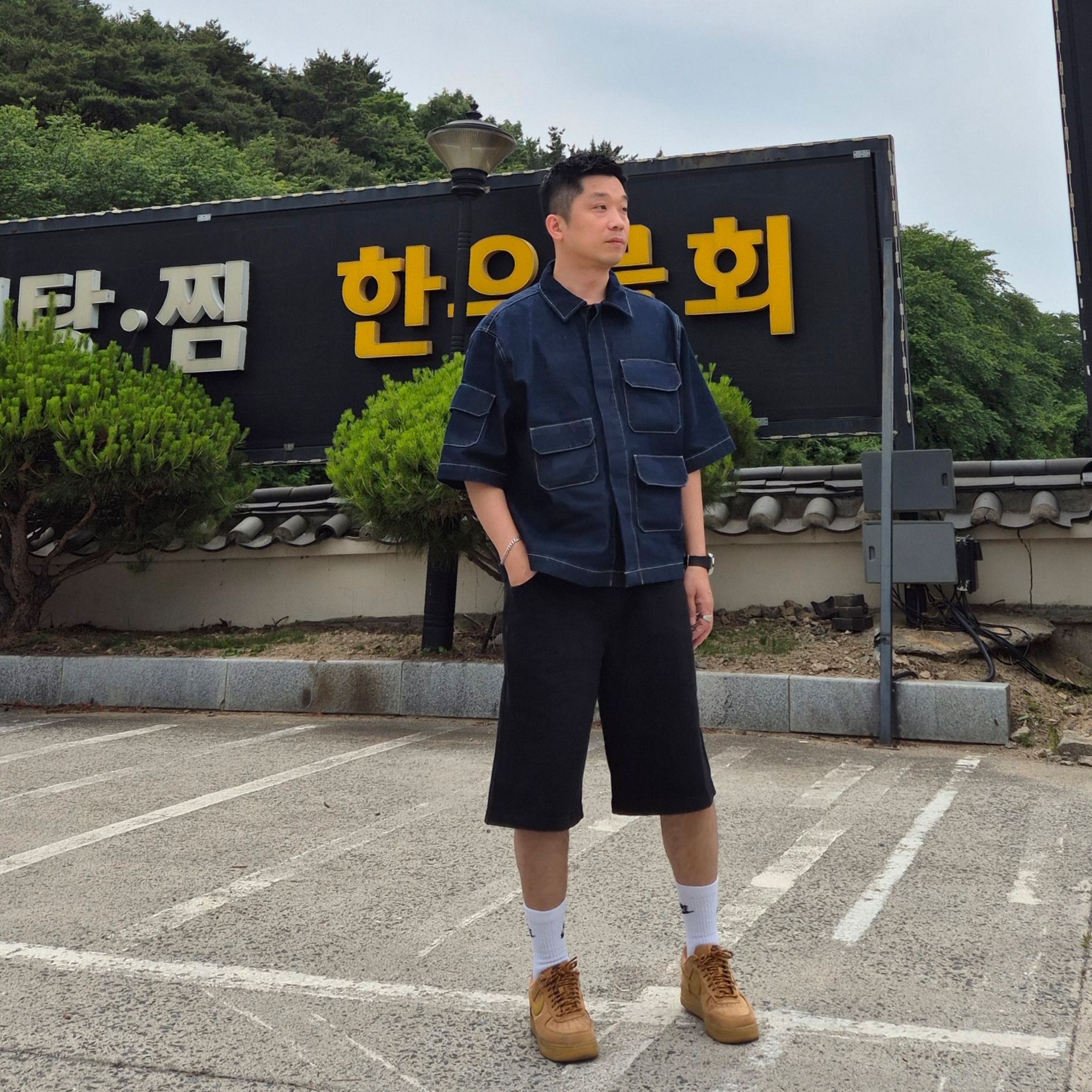 Nike Air Force 1 '07 WB Flax, Casio G-Shock GM-2100-1A 착용 스타일 - 2