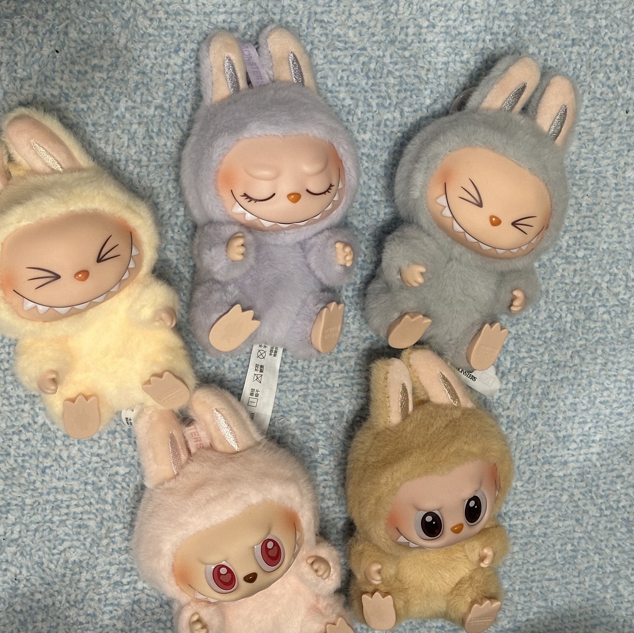 Pop Mart Labubu Let's Play Together Doll Series Sealed Case (6 Blind Boxes) 착용 스타일 - 3