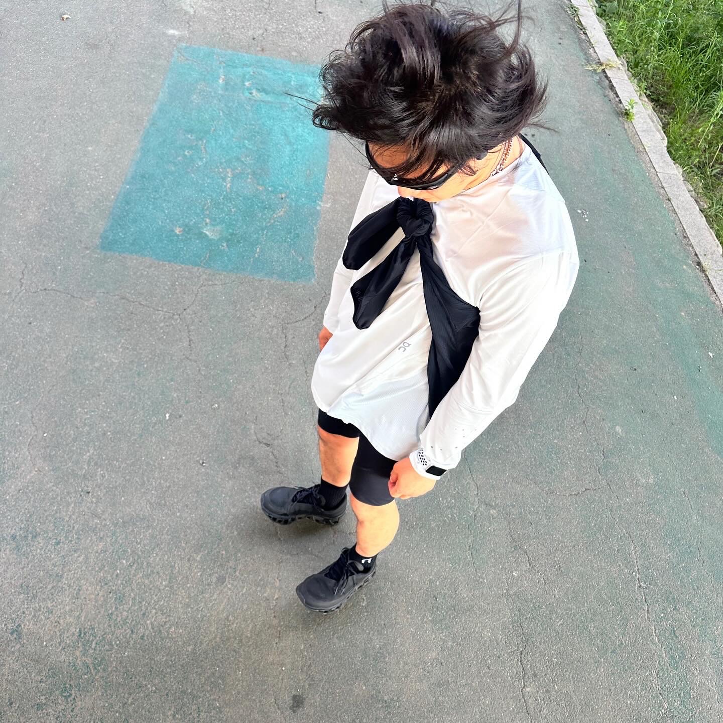 On Running x Post Archive Faction (Paf) Cloudmonster 2 Black Magnet, On Running x Post Archive Faction (PAF) Breaker Black 착용 스타일 - 1