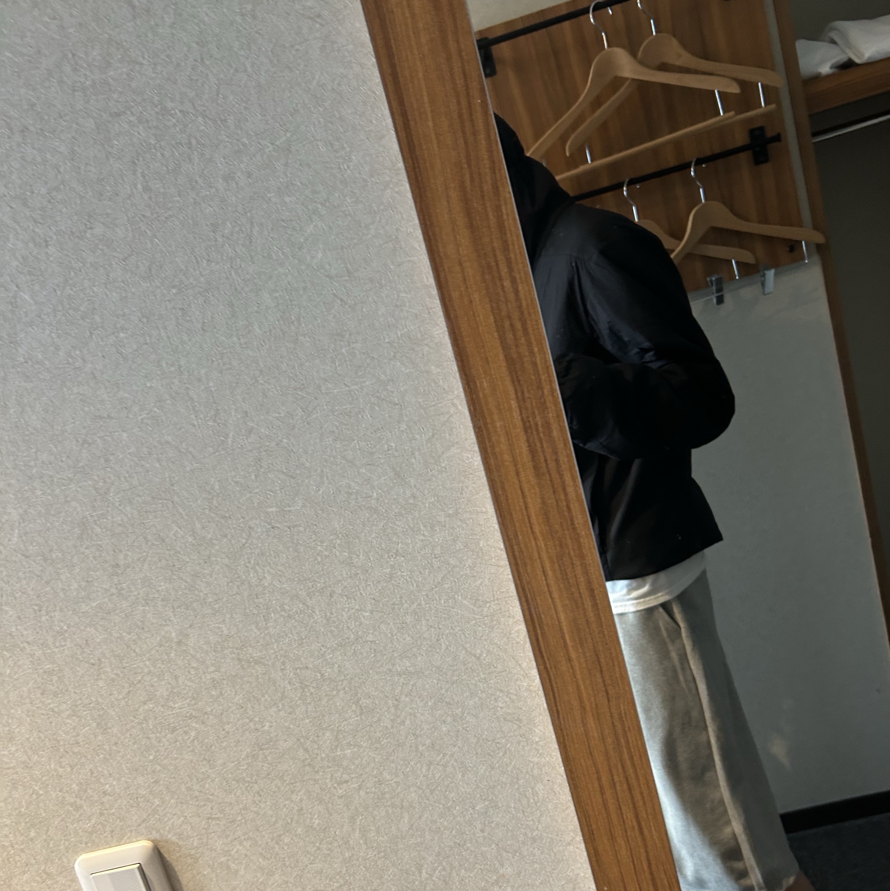 Arc'teryx Atom LT Hoody Black 착용 스타일