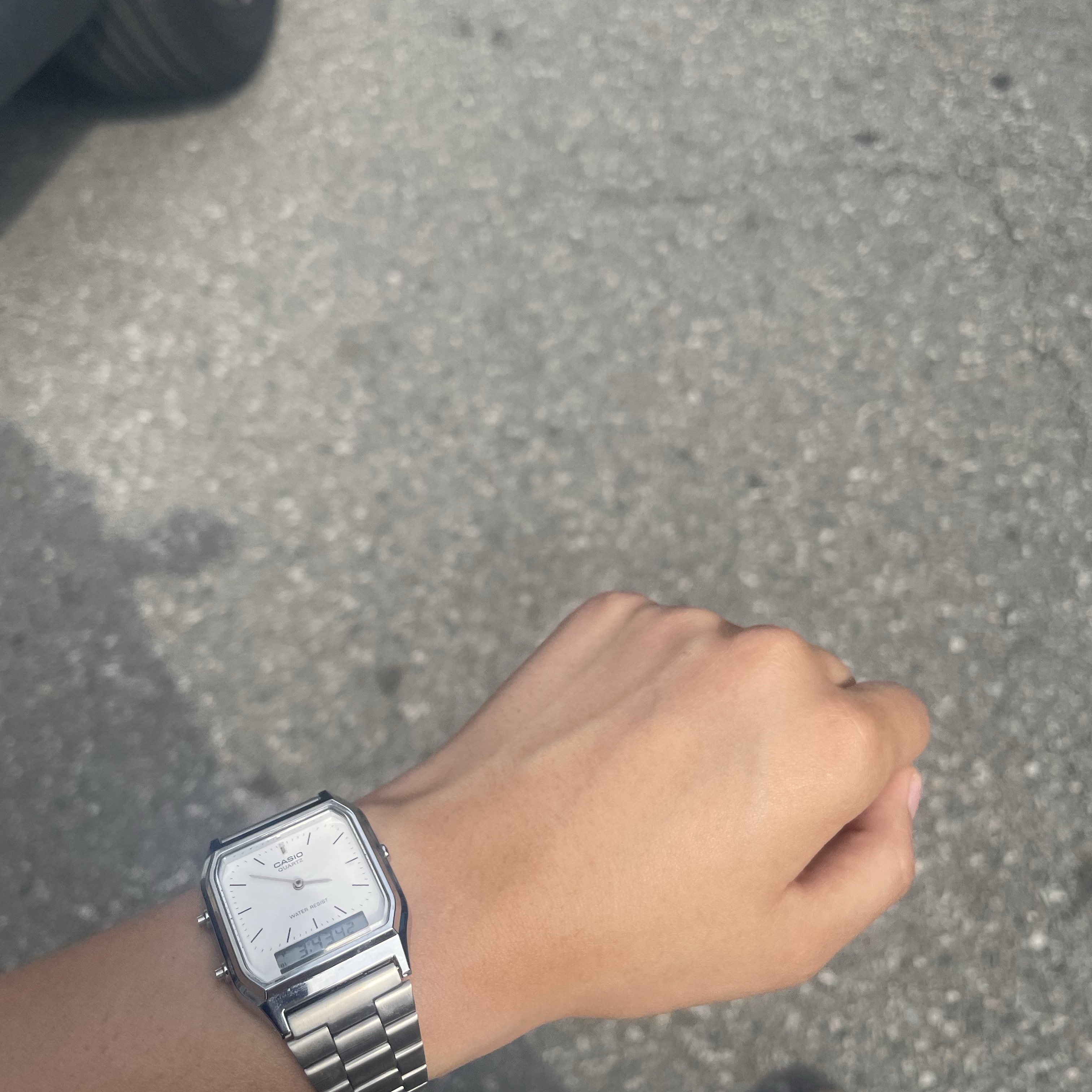 Casio AQ-230A-7DMQ 착용 스타일