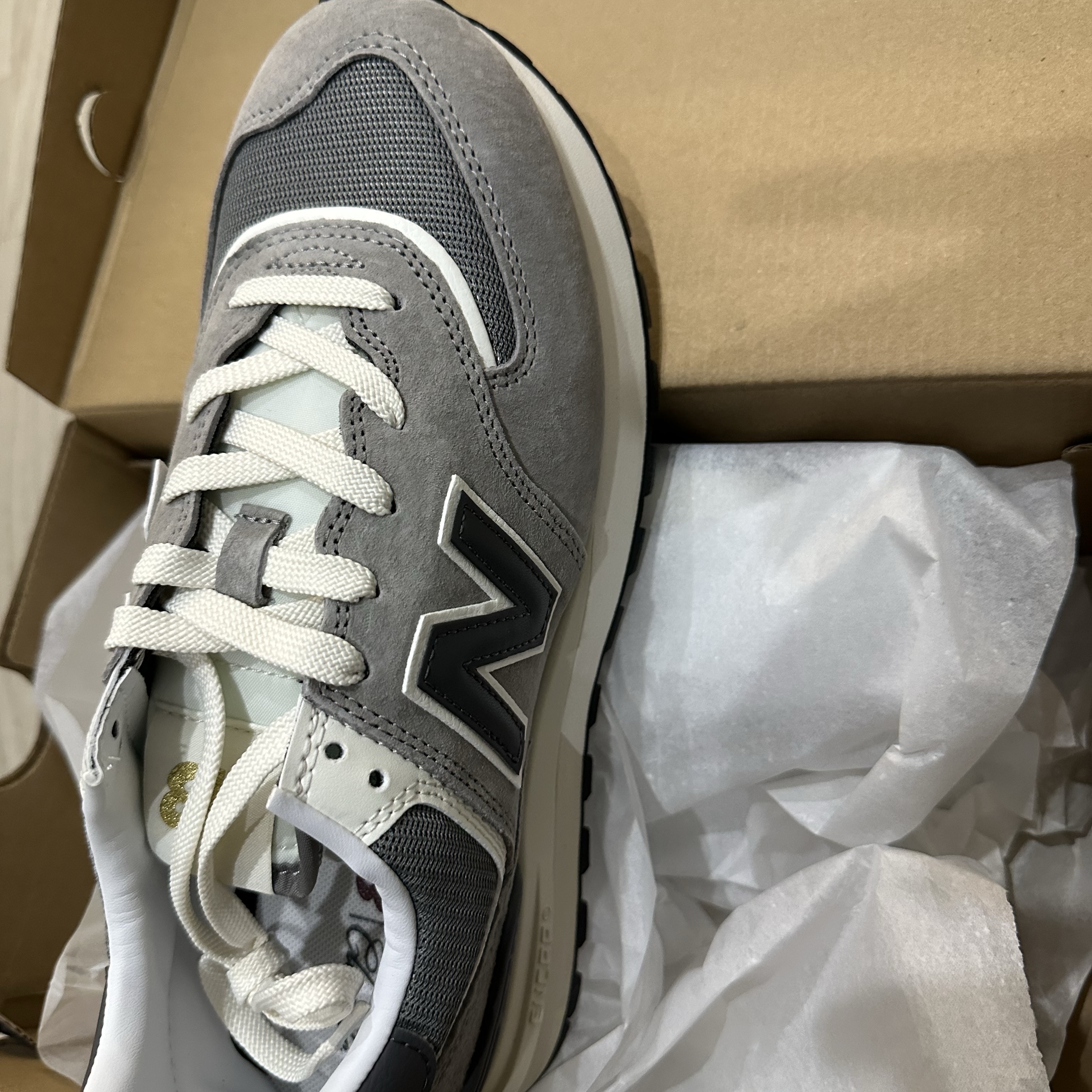 New Balance 574 Legacy Grey 착용 스타일