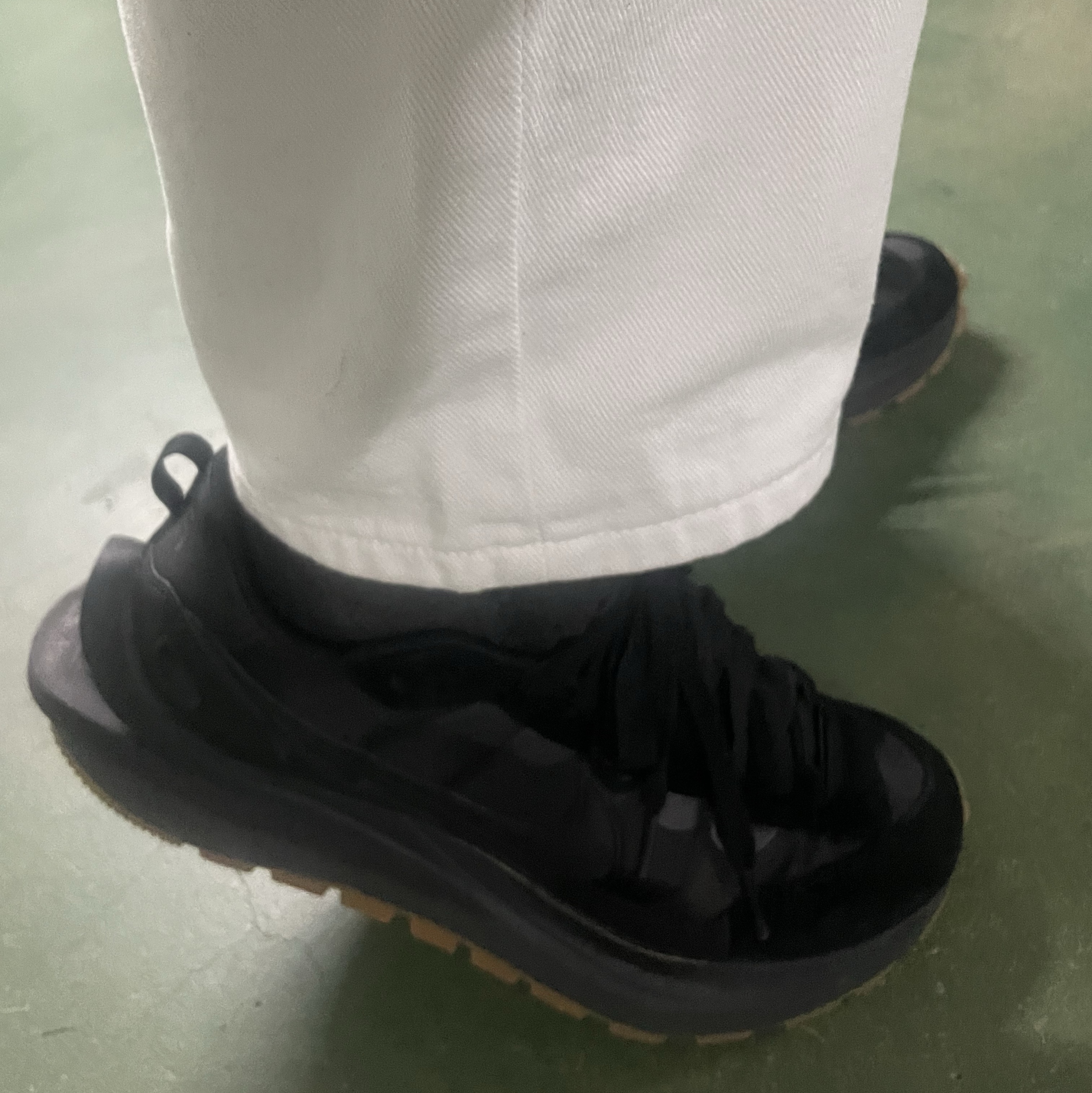 Nike x Sacai VaporWaffle Black and Gum, Gucci x Adidas Interlocking G Ring Silver 착용 스타일 - 4