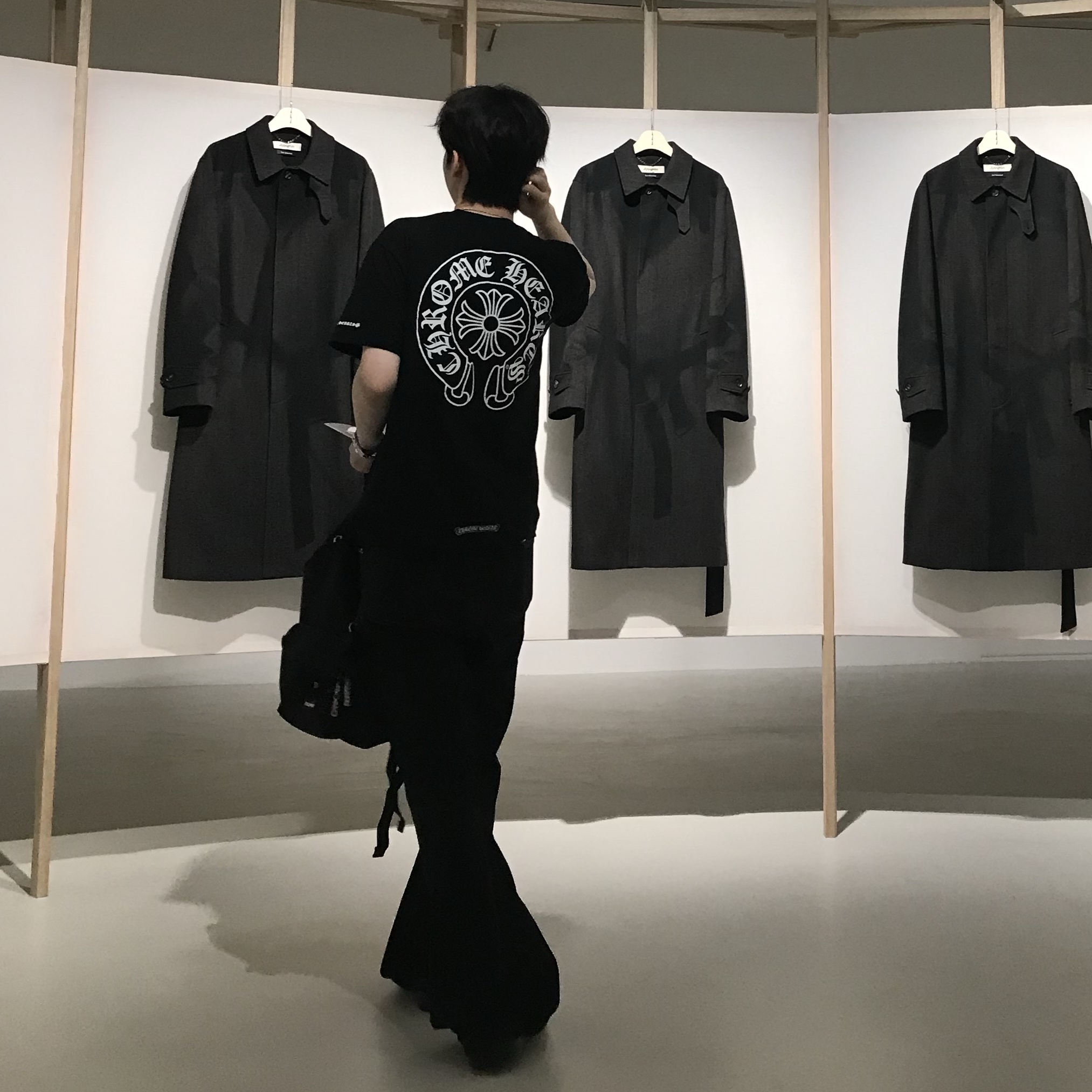 Chrome Hearts Horseshoe Logo Pocket T-Shirt Black, Hansroom Chrome Hearts Star of David Charm 착용 스타일 - 2