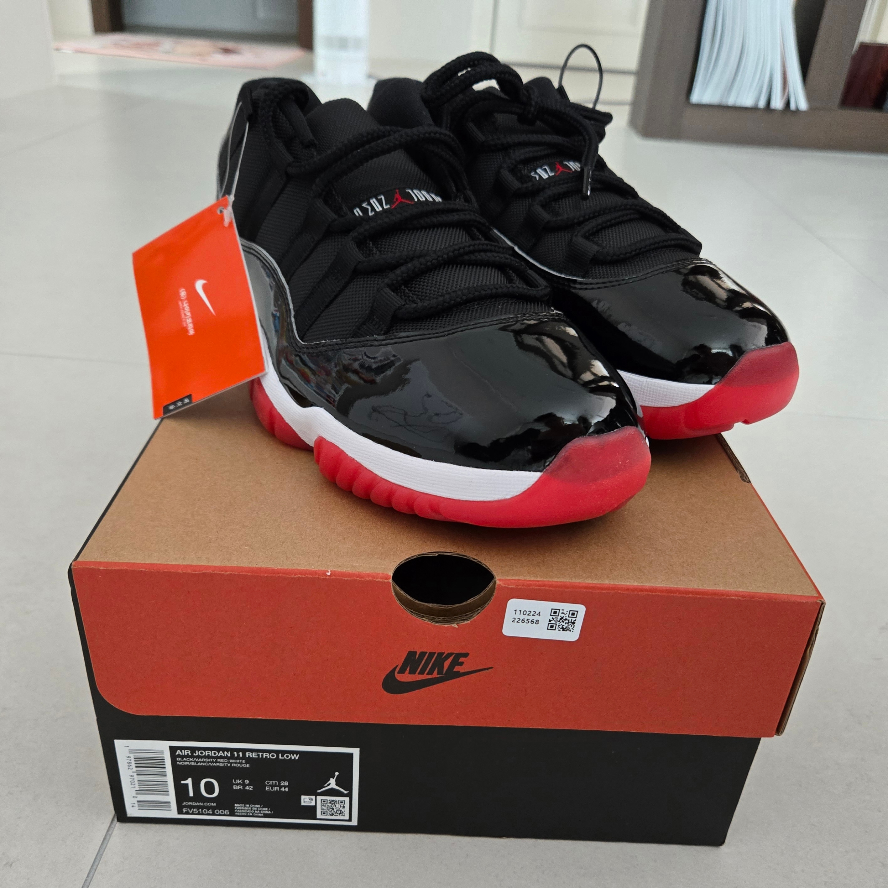 Jordan 11 Retro Low Bred 2025 착용 스타일 - 1