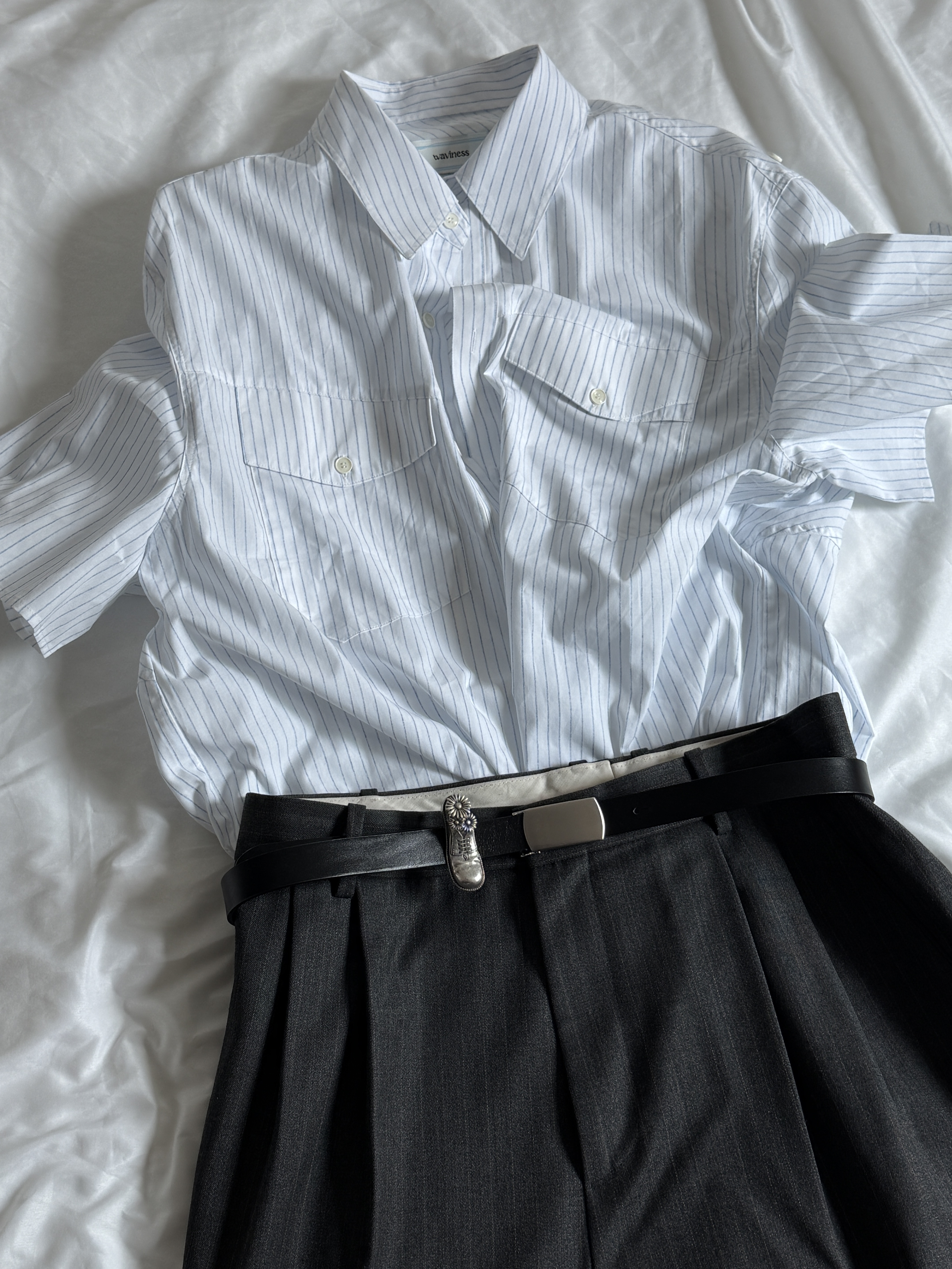 Waviness Horizon Stripe Half shirts Blue Stripe, Waviness Flower Derby Tie Pin 착용 스타일 - 2