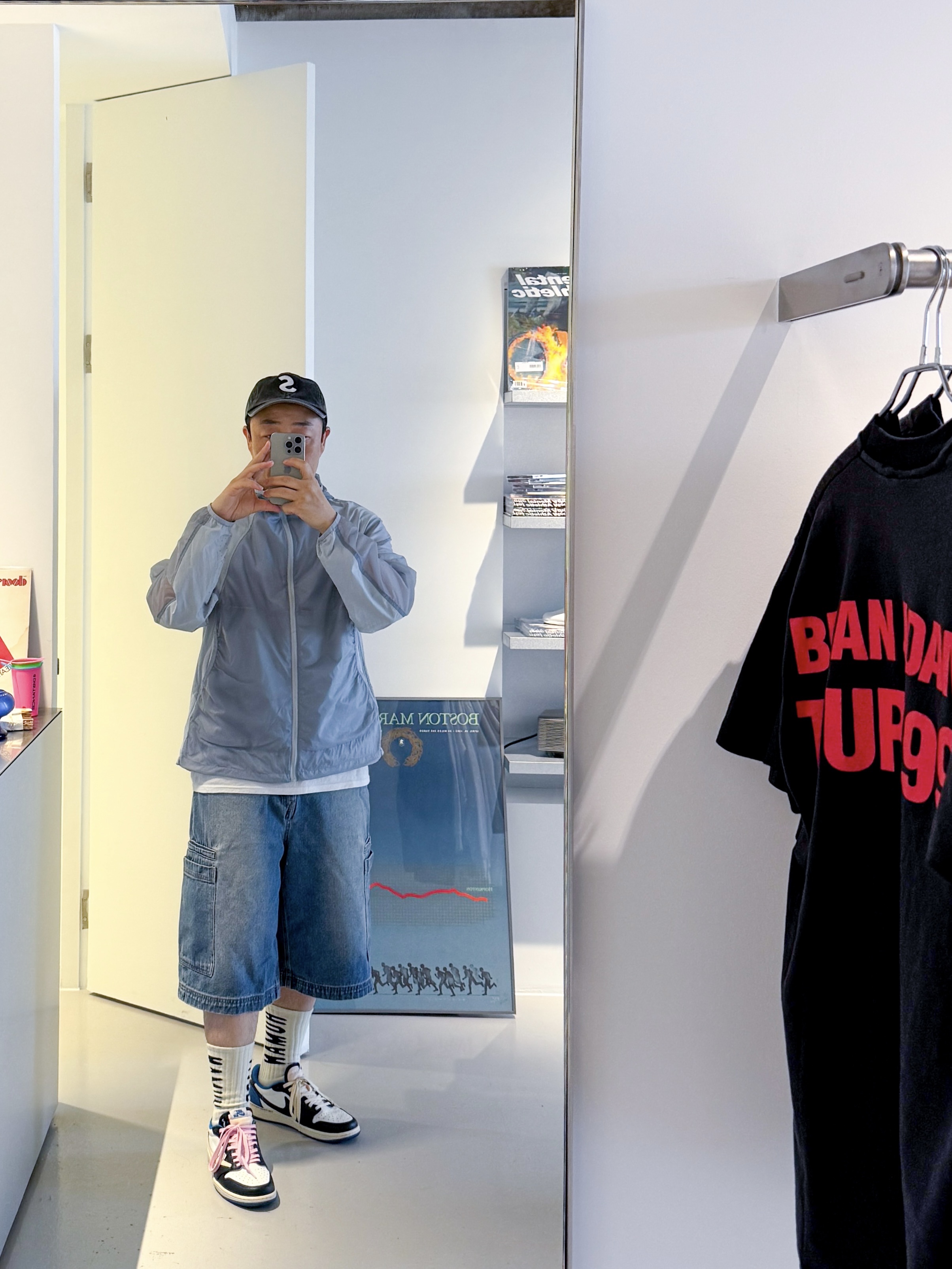 Jordan 1 x Travis Scott x Fragment Retro Low OG SP Military Blue, Supreme Pigment Canvas S Logo 6-Panel Black - 23SS 착용 스타일