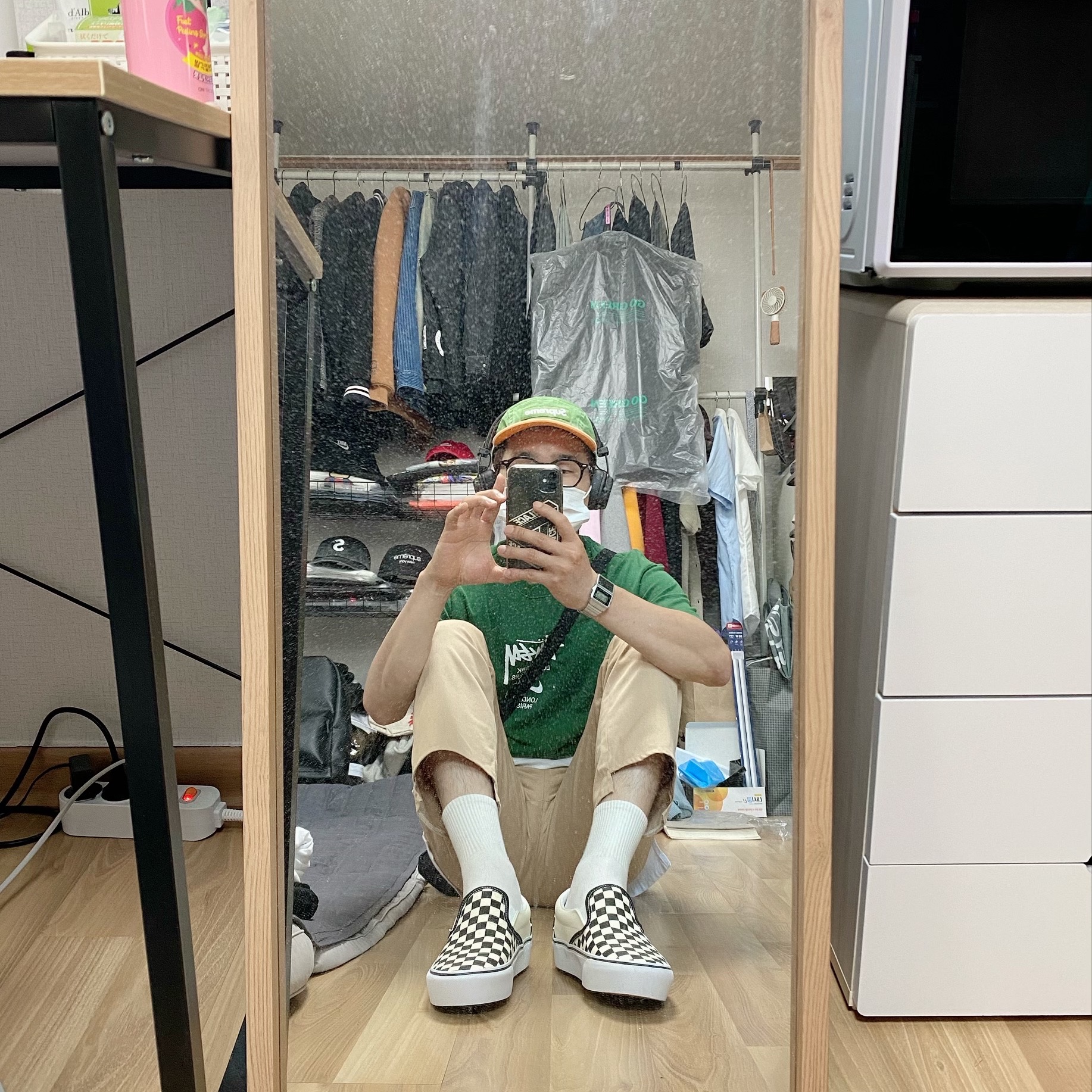 Marshall Major IV Brown (Korean Ver.), Nike x Stussy WT T-Shirt Green - Asia 착용 스타일