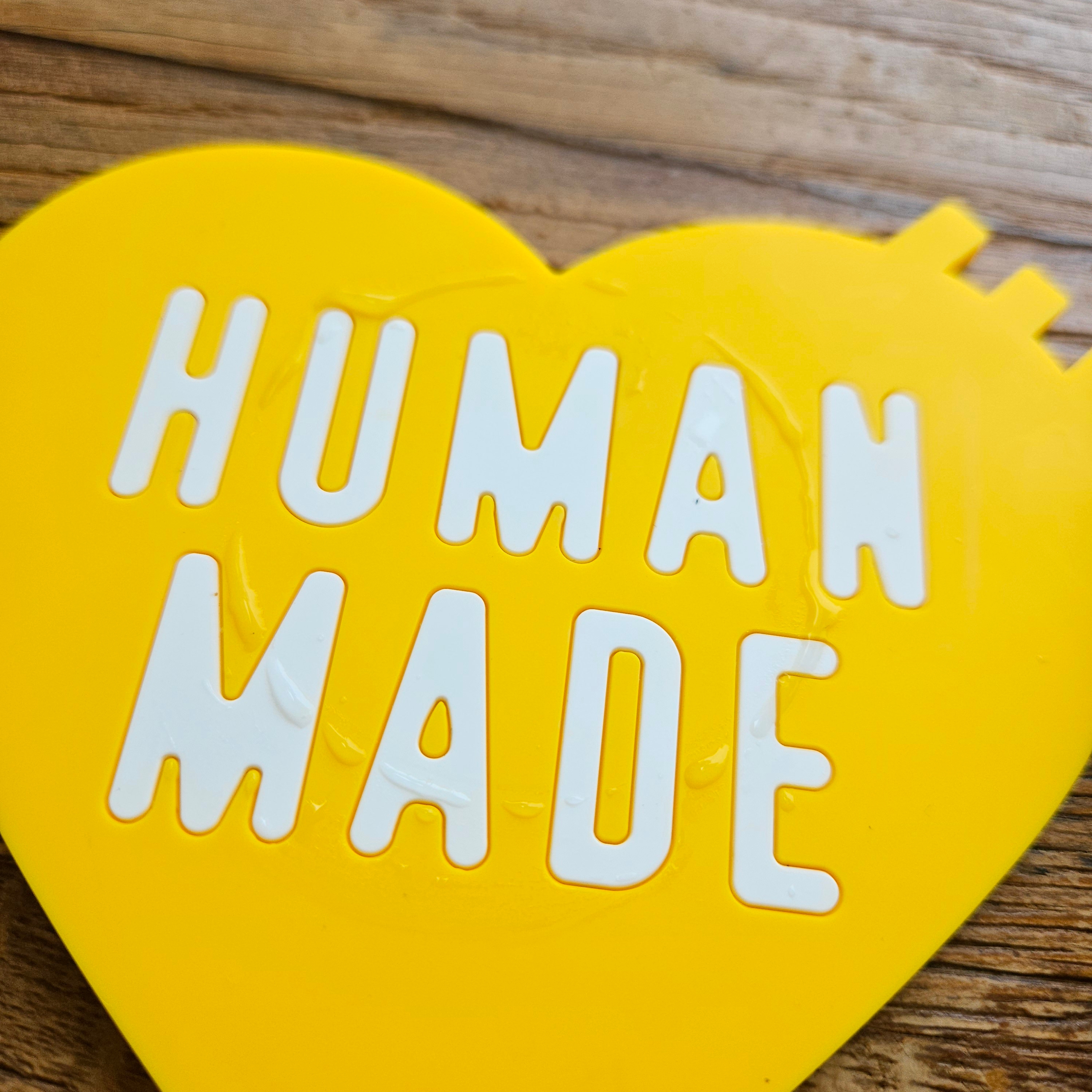 Human Made Heart Rubber Coaster Yellow, (W) Helen Kaminski Bianca Nougat Natural Logo 착용 스타일 - 2