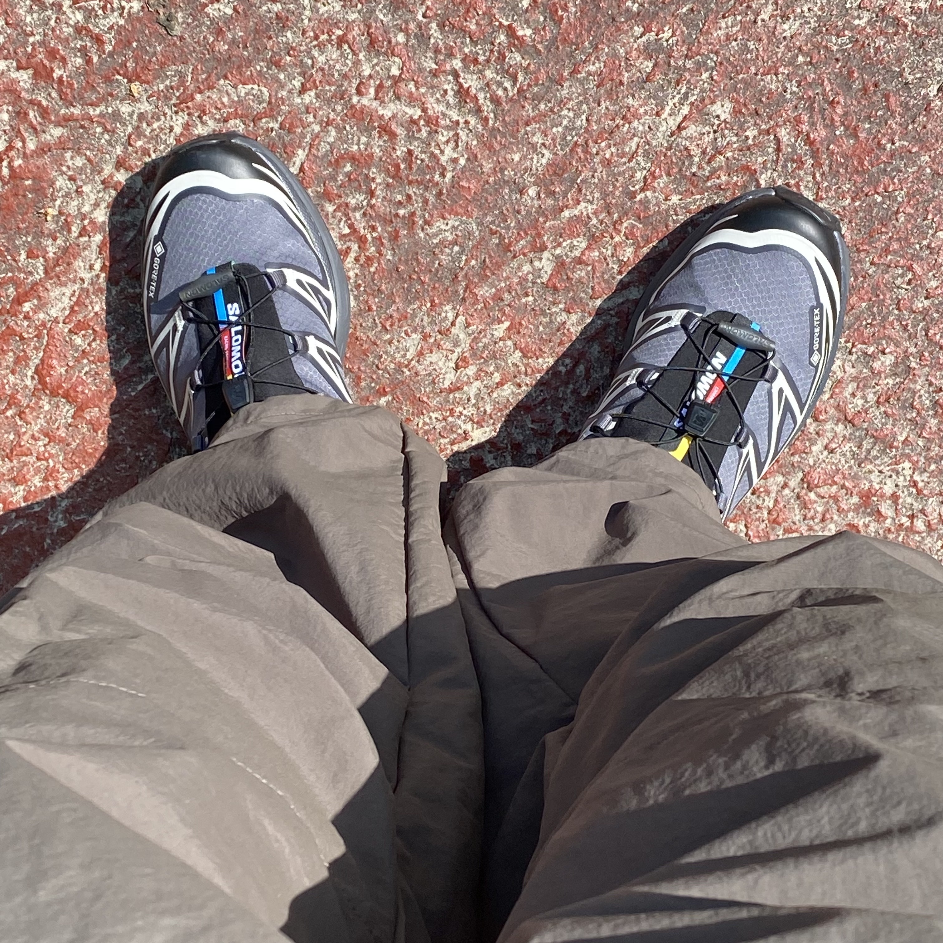 Salomon XT-6 Gore-Tex Black Ebony 착용 스타일 - 1