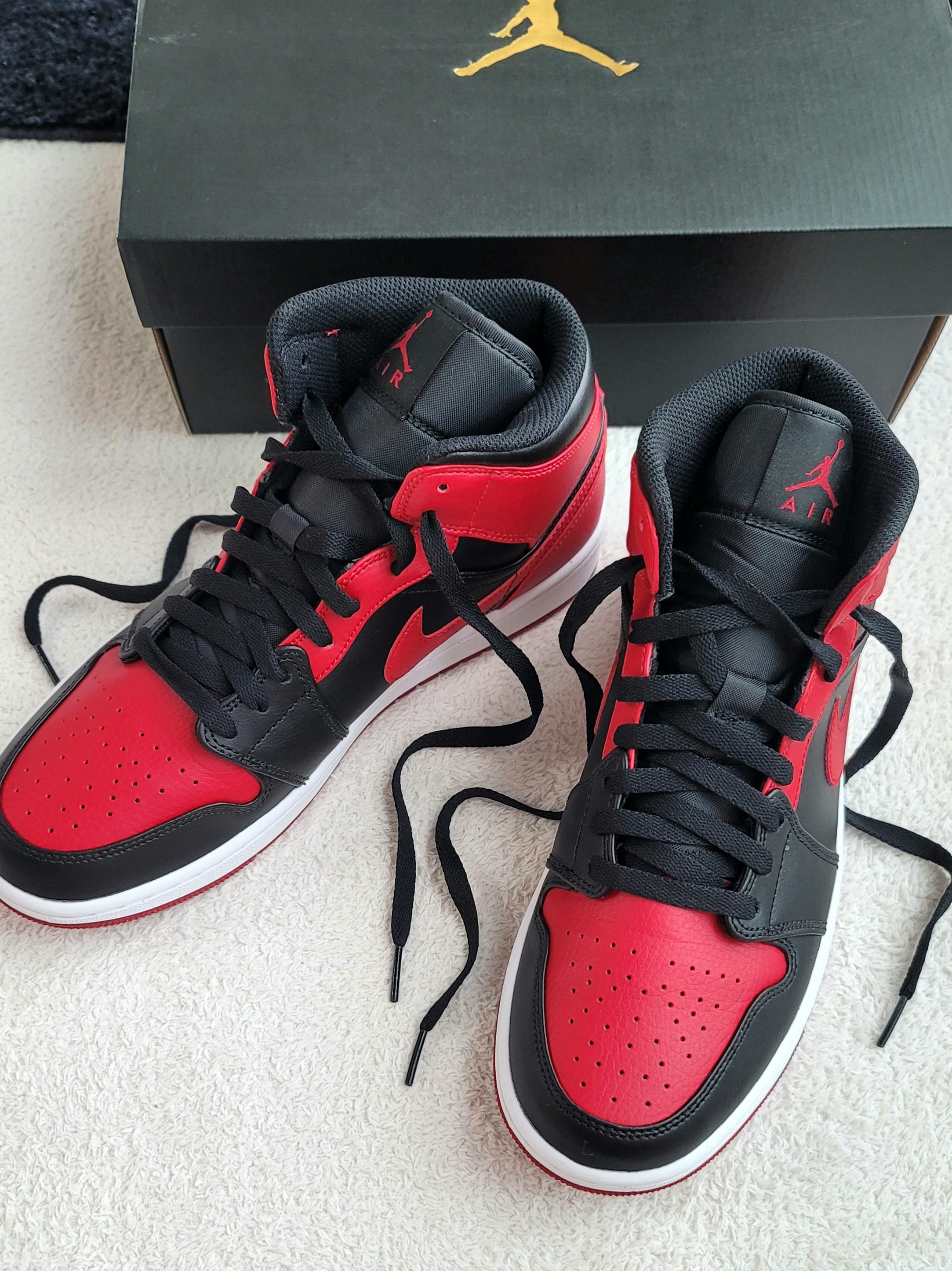Jordan 1 Mid Bred Banned 2020 착용 스타일 - 2